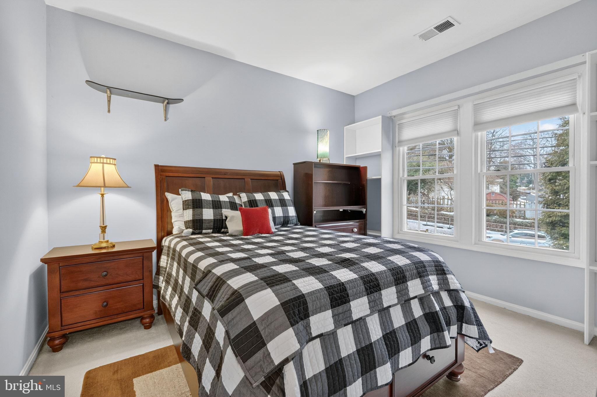 VANDERVATE ESTATES - Residential