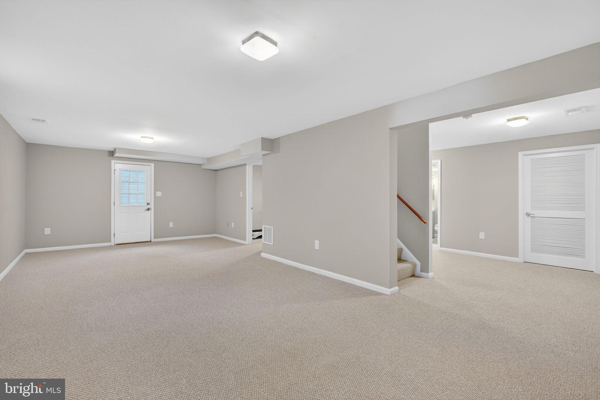 VANDERVATE ESTATES - Residential