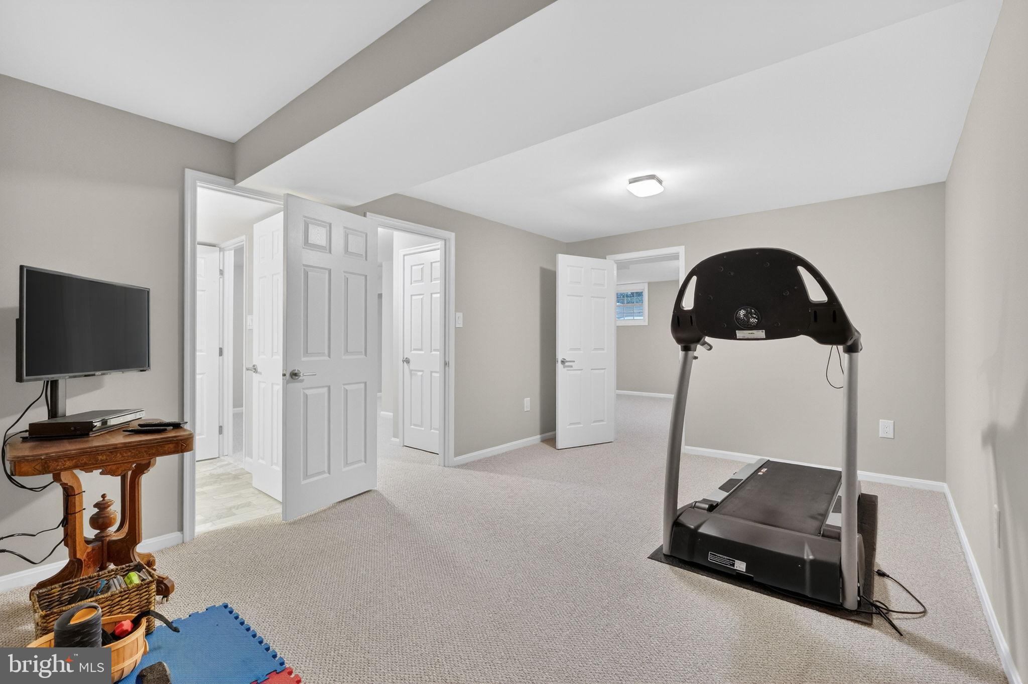 VANDERVATE ESTATES - Residential