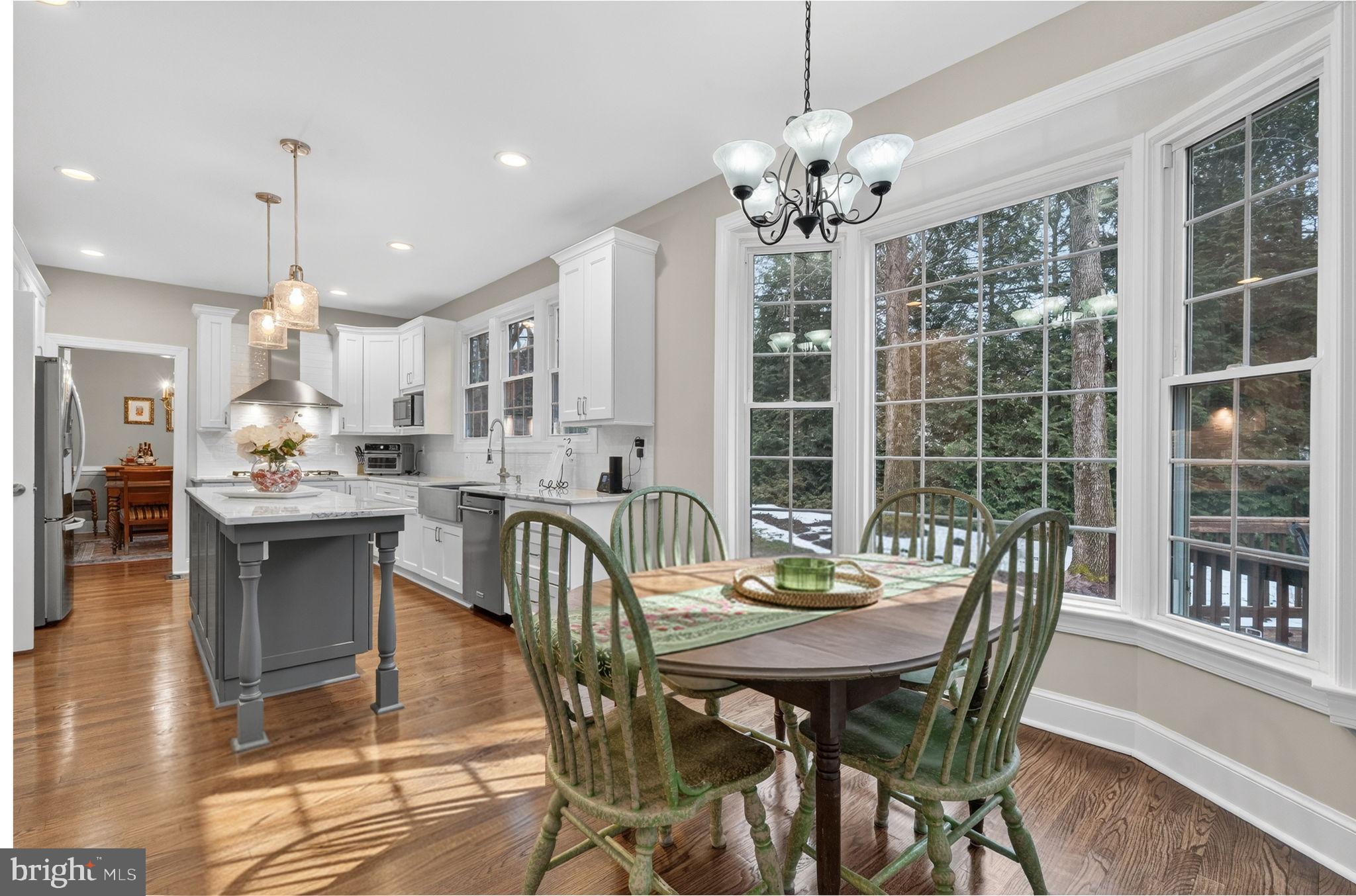 VANDERVATE ESTATES - Residential