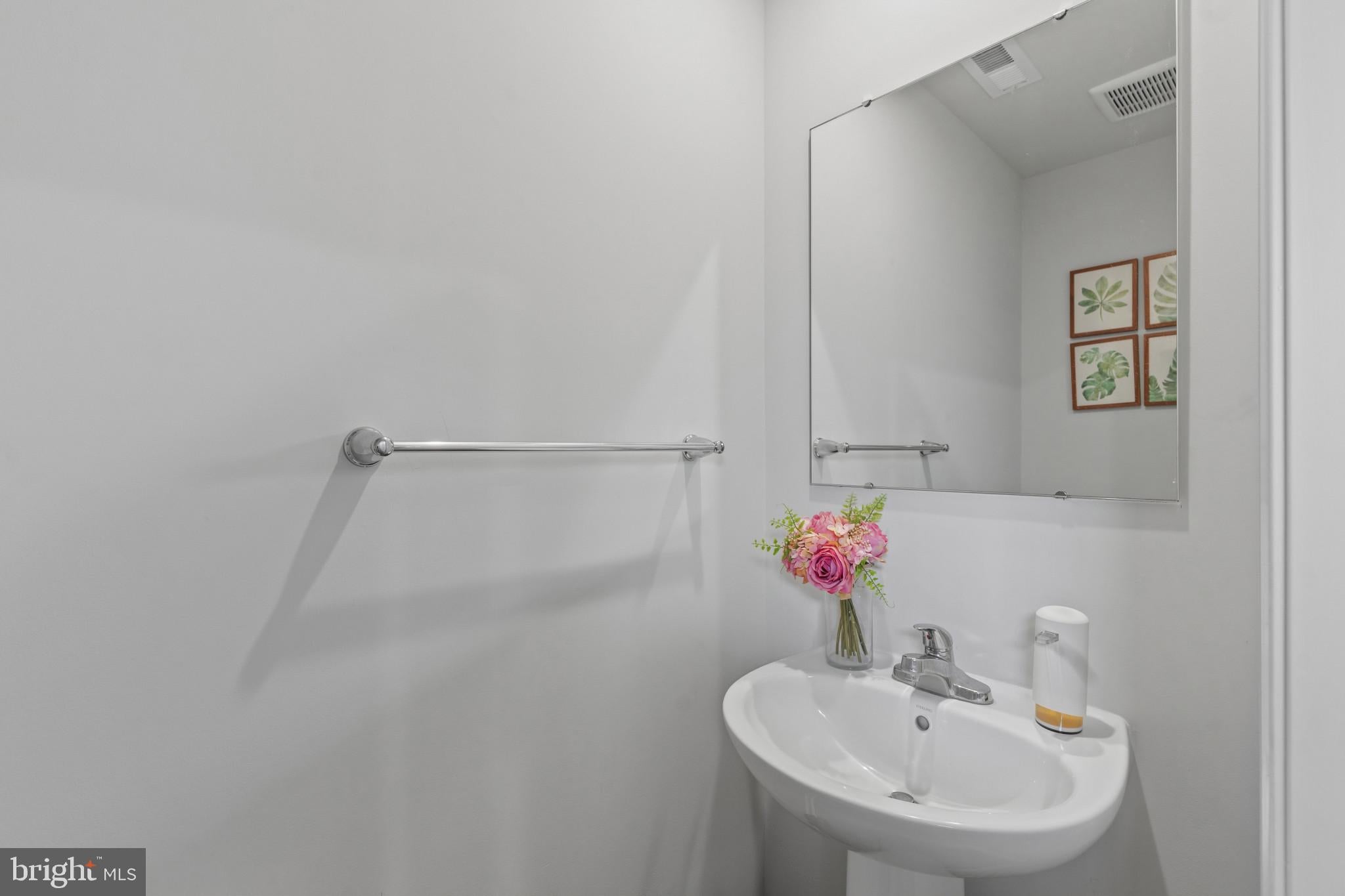 10527 PRICE DRIVE