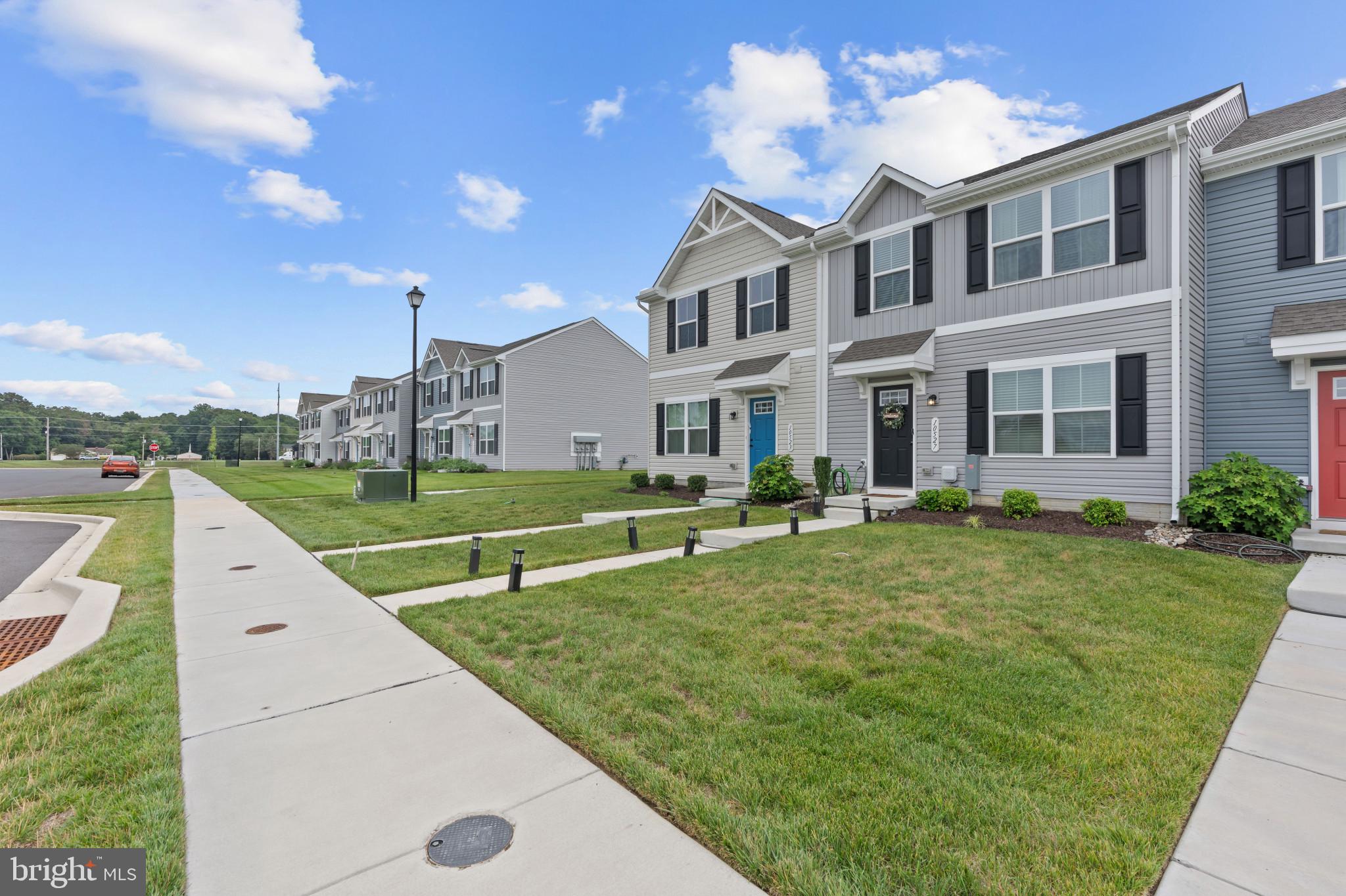 10527 PRICE DRIVE