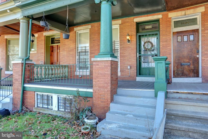 Fantastic studio apartment on the beautiful and historic Auchentoroly Terrace.   Spacious studio unit with full sized kitchen and gas cooking plus a microwave.  This is a first floor unit in a four unit building.  Beautiful wood floors, central air-conditioning and a true bonus - parking on a first come, first served basis.  Steps away from the amazing Druid Hill Park featuring the Maryland Zoo, the recently upgraded reservoir and the Conservatory and Botanic Gardens.   AMAZING LOCATION!!!!