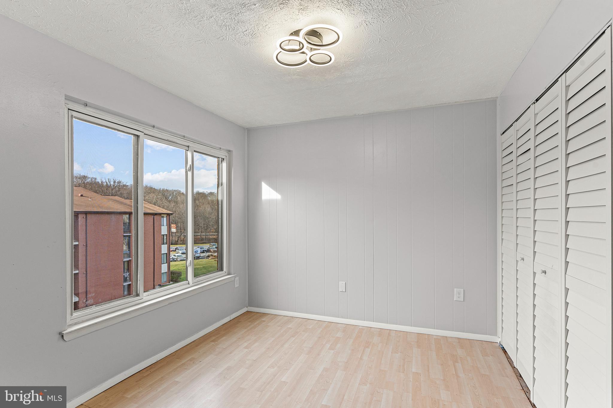 GREENBRIAR CONDO - Residential