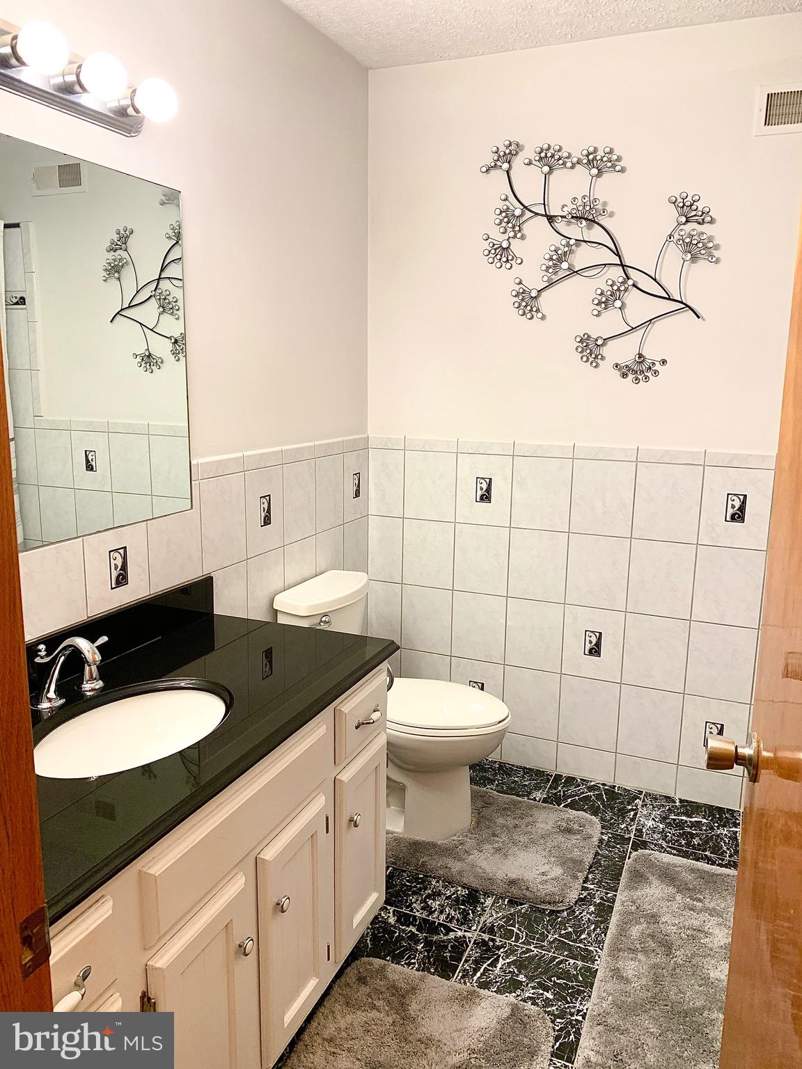 KNOBLEY ESTATES - Residential