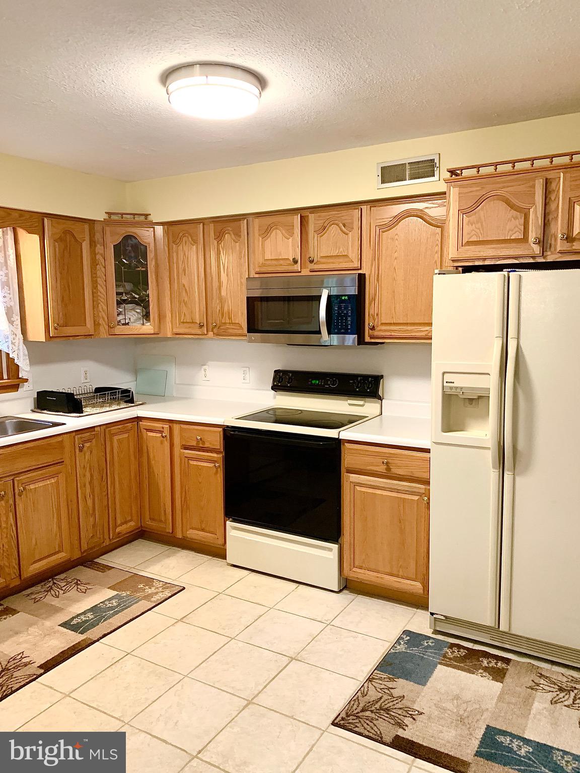 KNOBLEY ESTATES - Residential