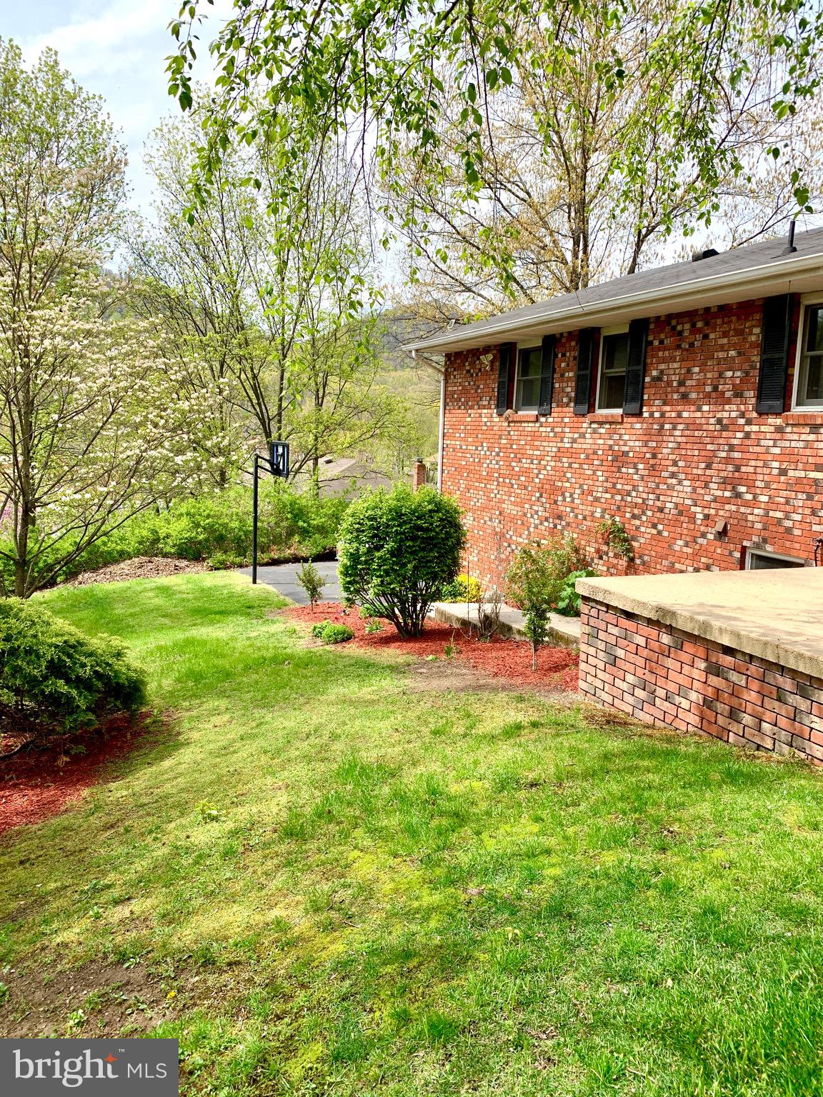 KNOBLEY ESTATES - Residential