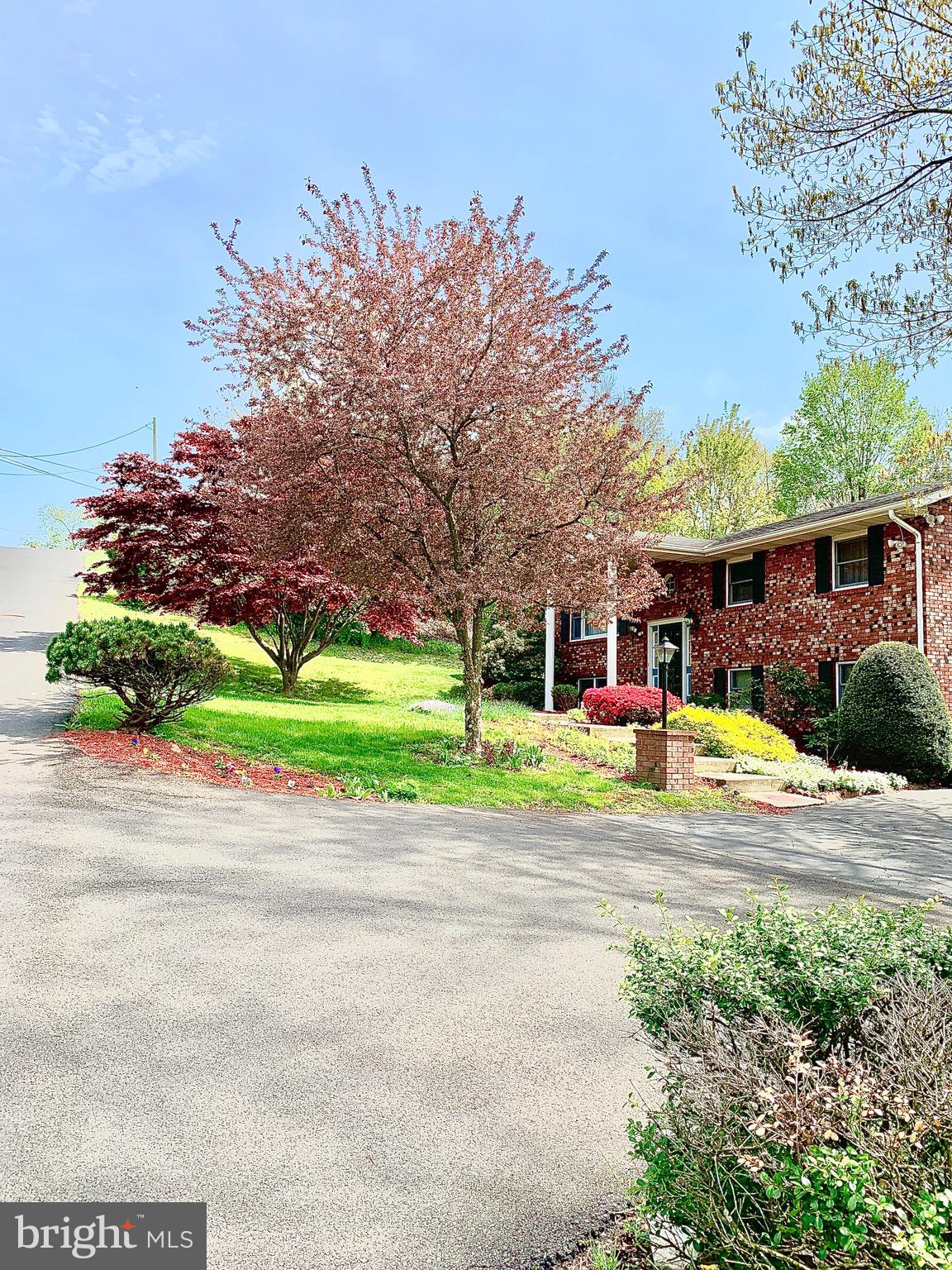 KNOBLEY ESTATES - Residential