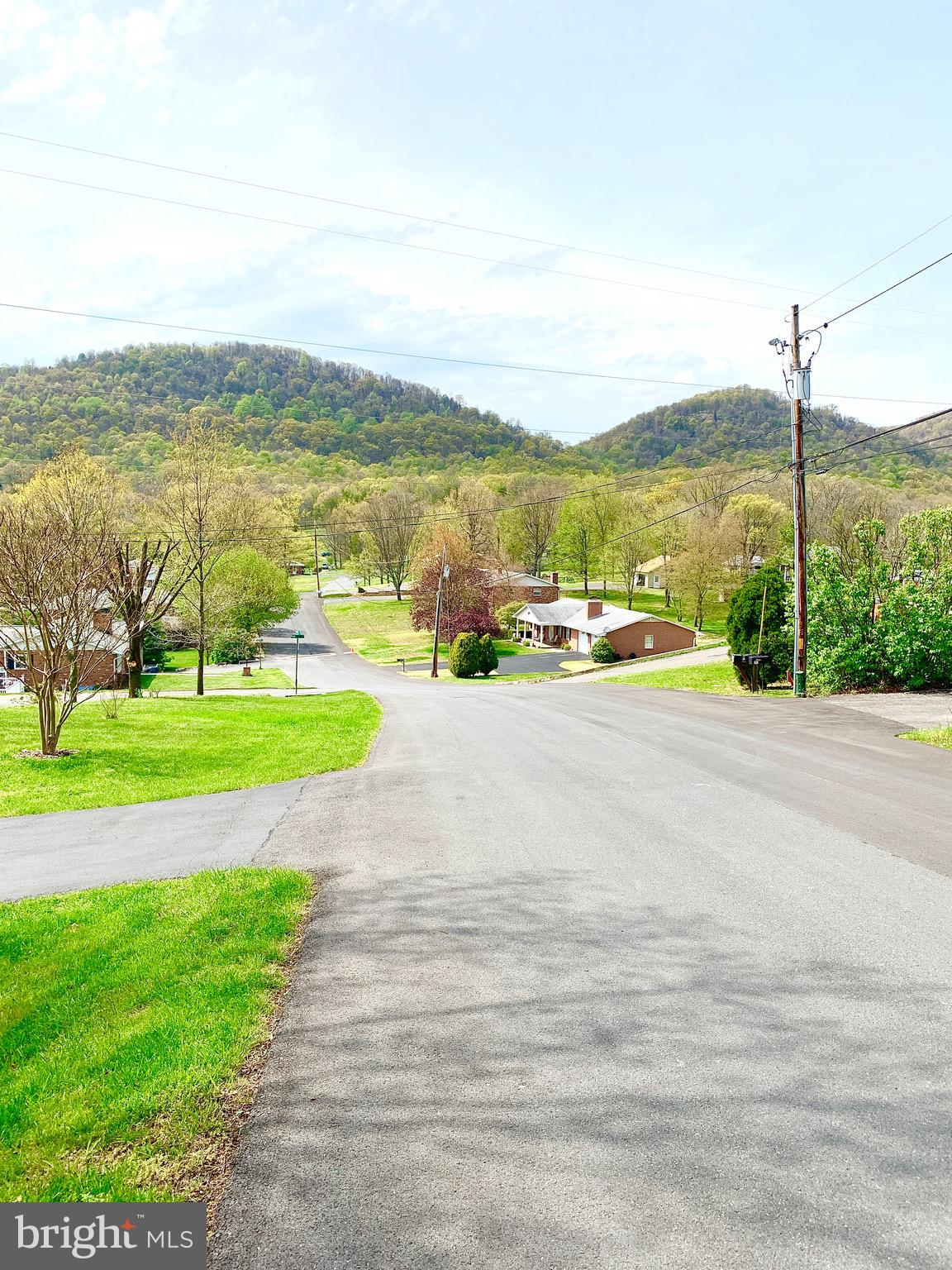 KNOBLEY ESTATES - Residential