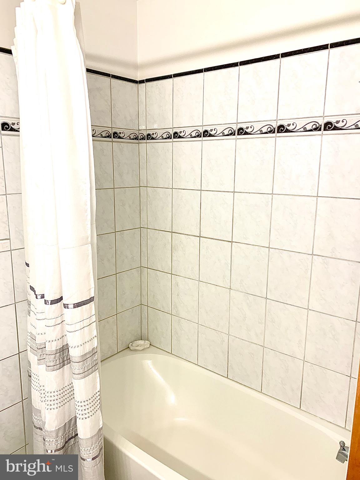 KNOBLEY ESTATES - Residential