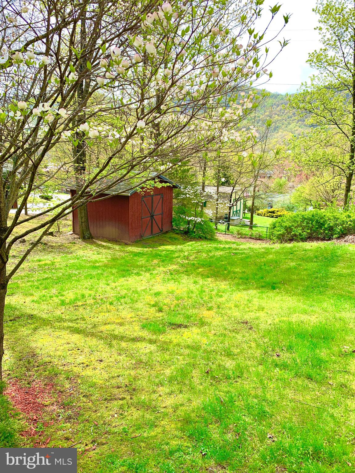 KNOBLEY ESTATES - Residential