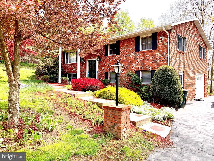 Come take a look at this immaculate all brick home  conveniently located in Knobley Estates.  This home features 3 bedrooms and 2 and 1/2 baths.. There is an extra room downstairs that could be used as another bedroom or office. There is a huge family room with a wood burning stove .  Kitchen and bathrooms have been remodeled.. Spend warm summer days from the patio and enjoy the park- like yard. This home is being sold with a home warranty. Call to see it today!