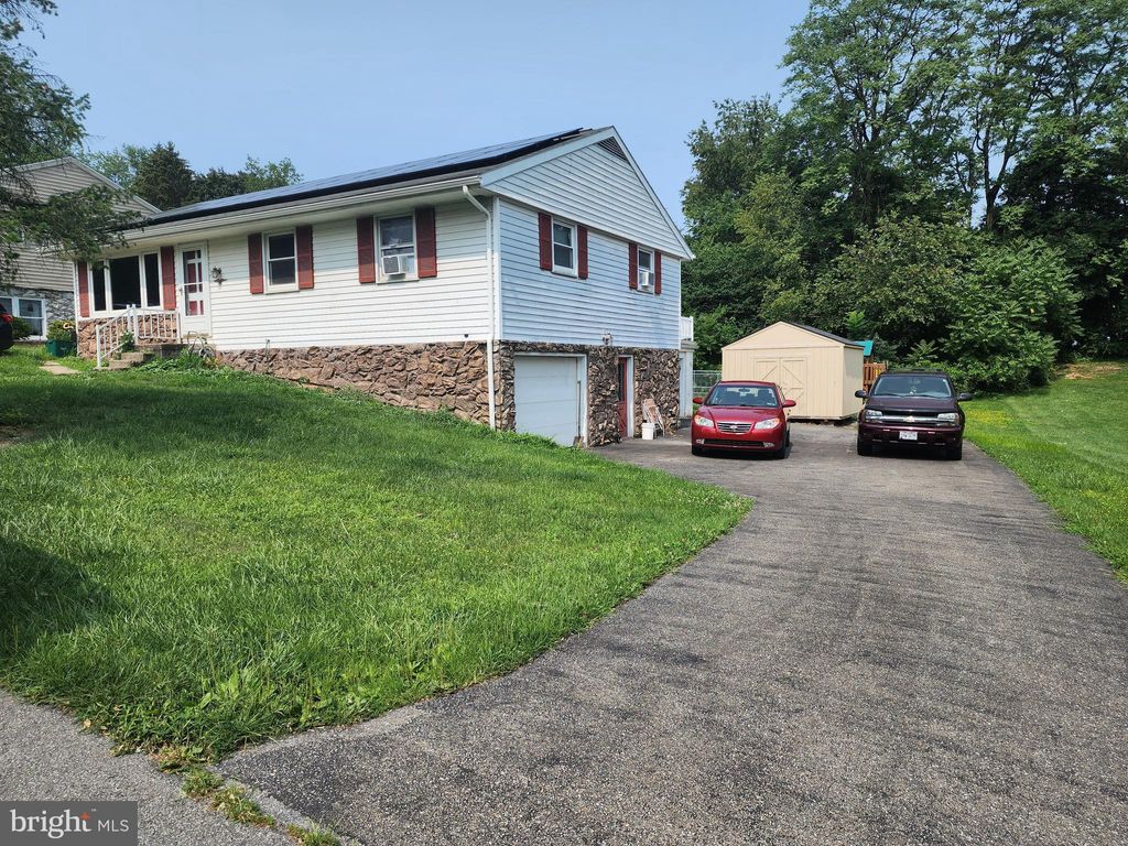 Photo of 971 Hampden Road, Elizabethtown, PA 17022 (MLS # PALA2039164)