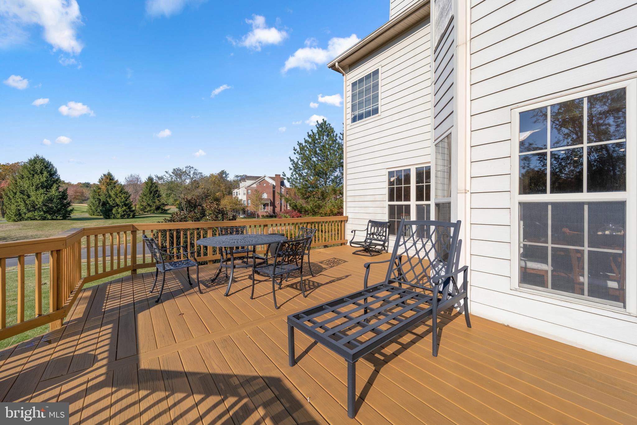 WOODMORE - Residential