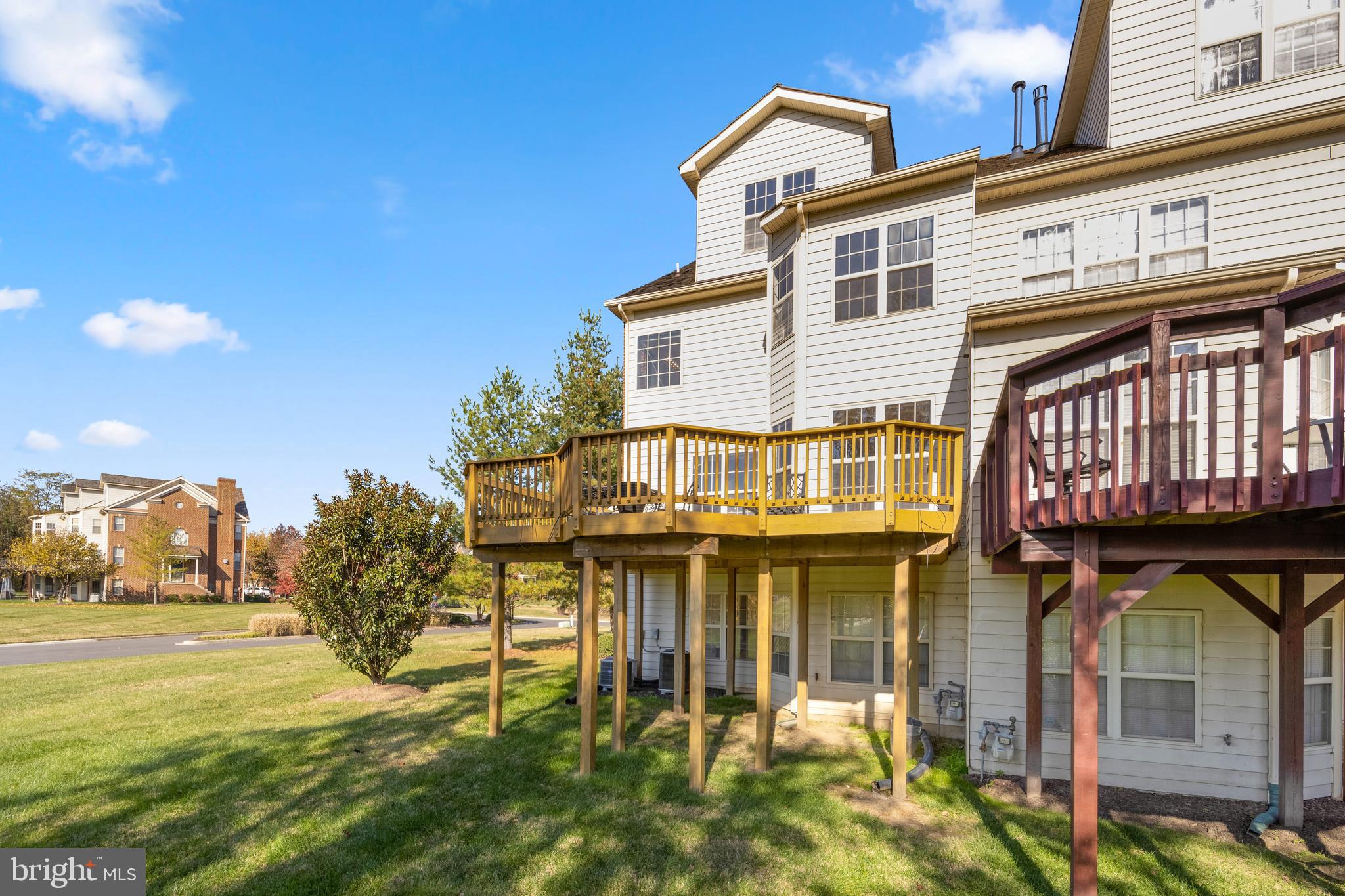 WOODMORE - Residential