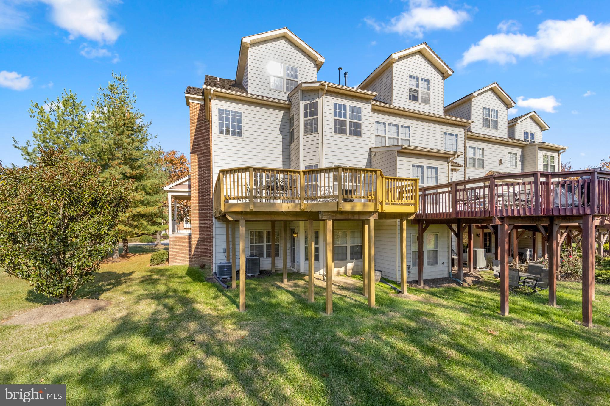 WOODMORE - Residential