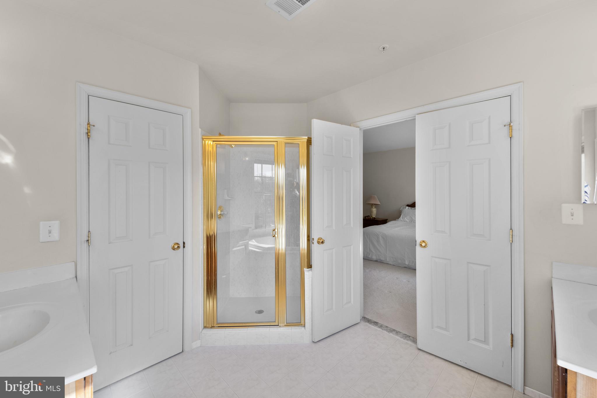 WOODMORE - Residential