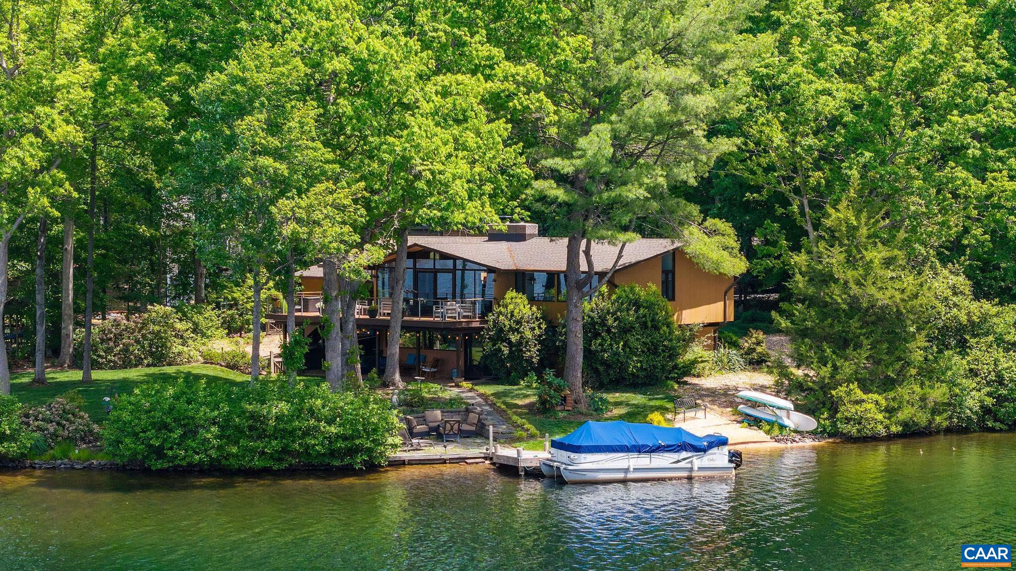 LAKE MONTICELLO - Residential