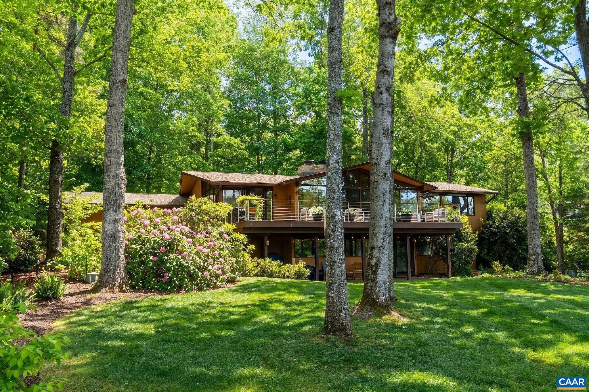LAKE MONTICELLO - Residential