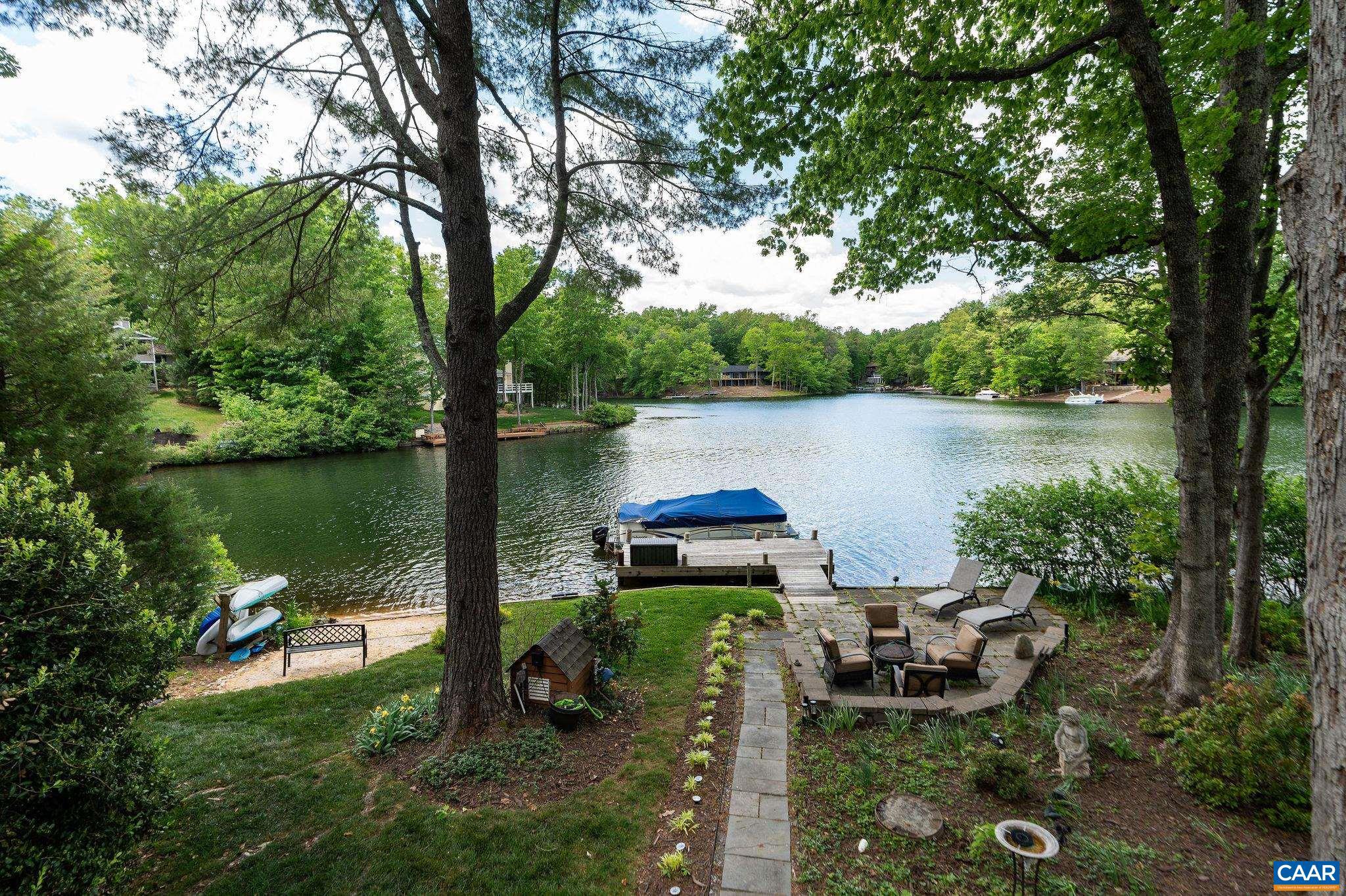 LAKE MONTICELLO - Residential