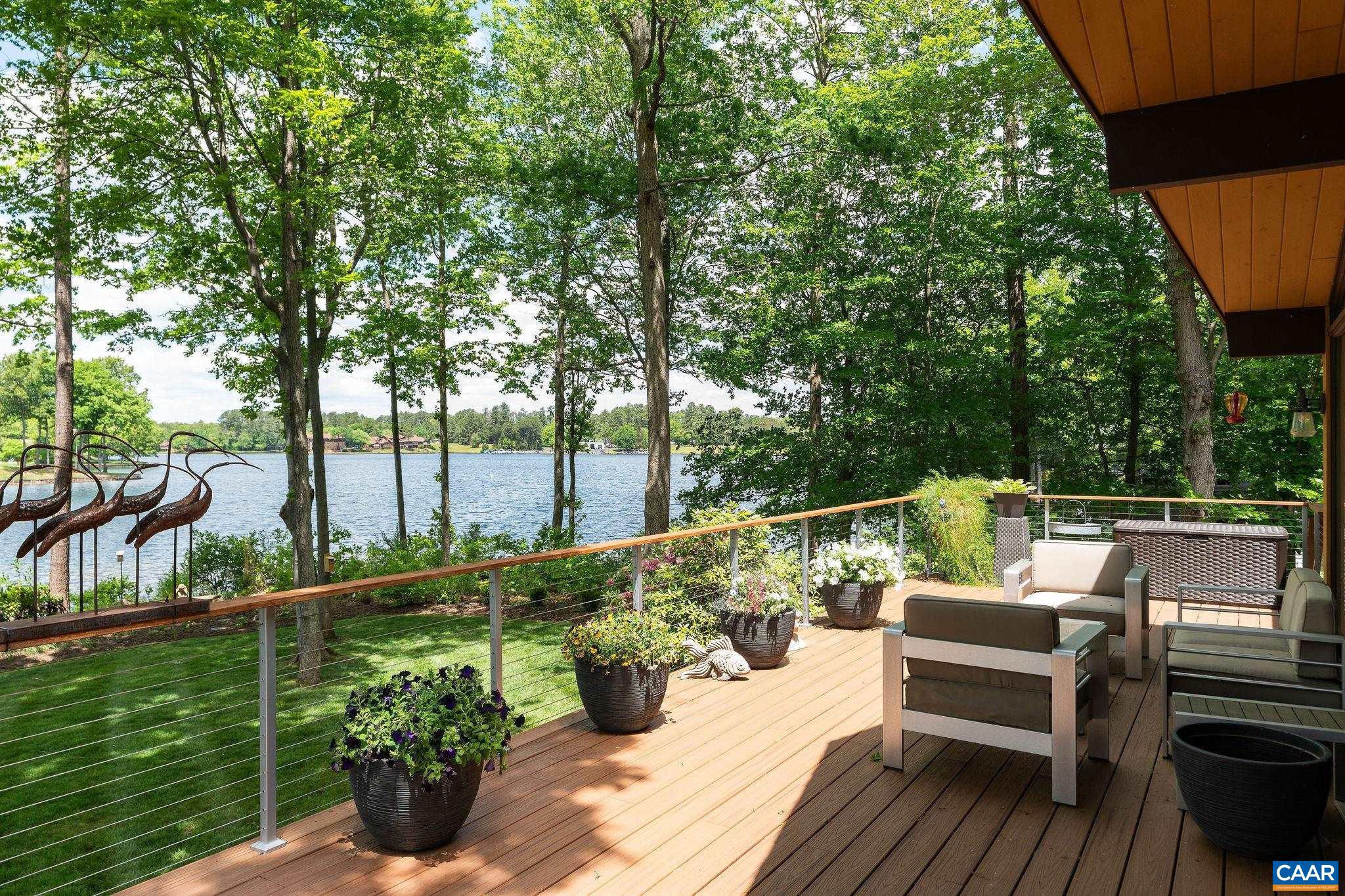 LAKE MONTICELLO - Residential