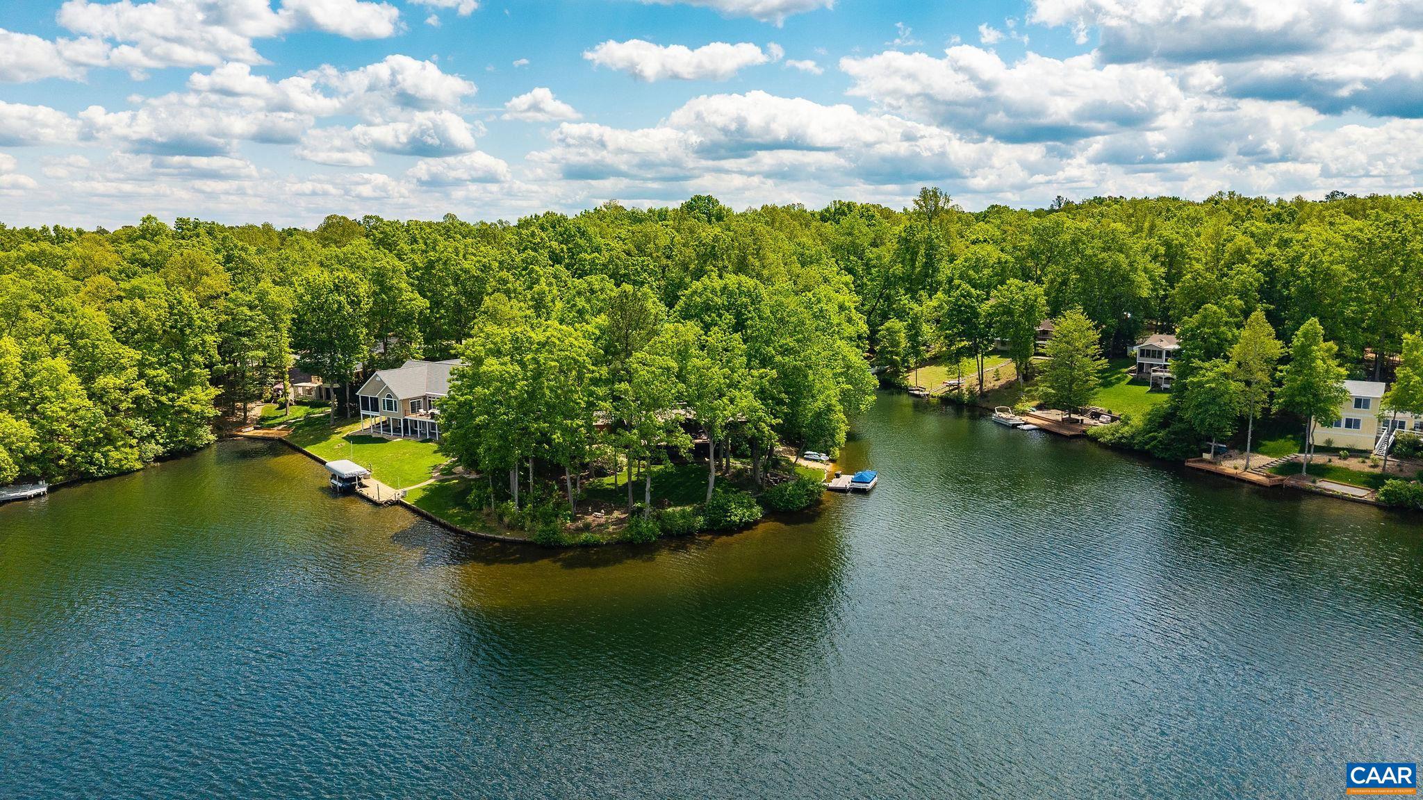LAKE MONTICELLO - Residential
