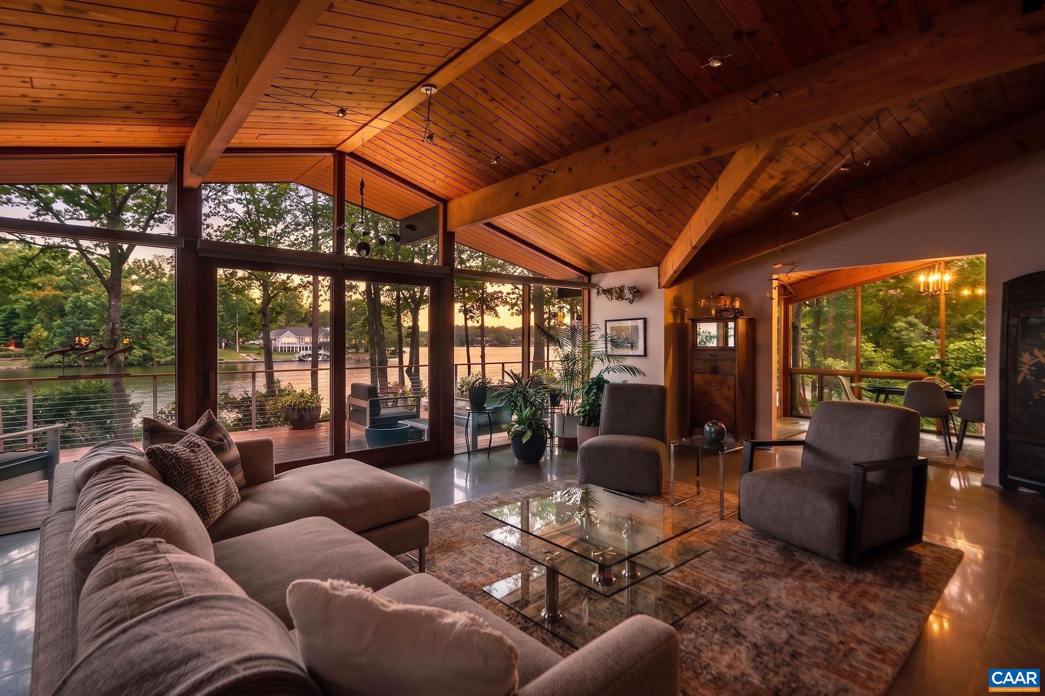 LAKE MONTICELLO - Residential