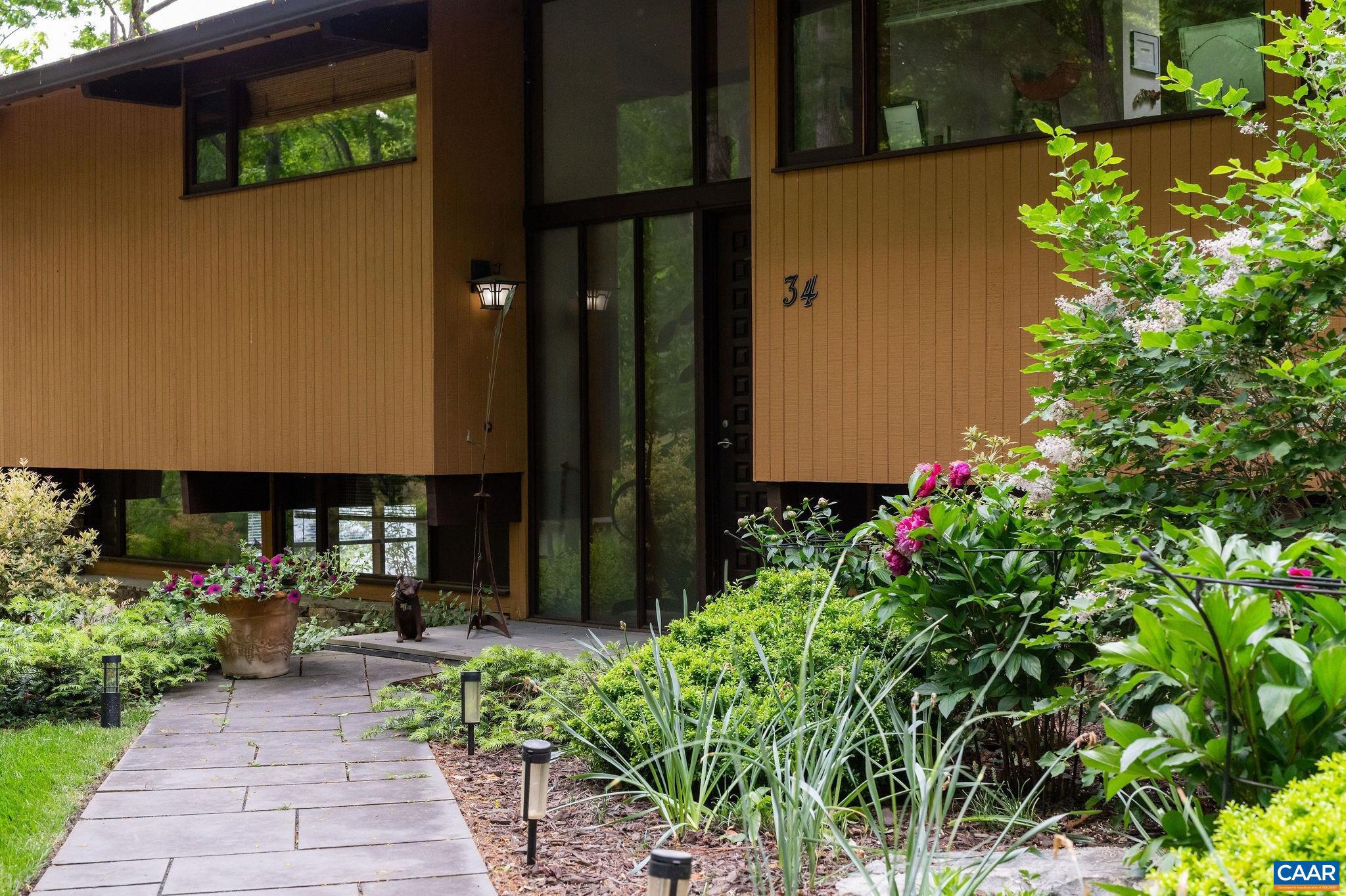 LAKE MONTICELLO - Residential
