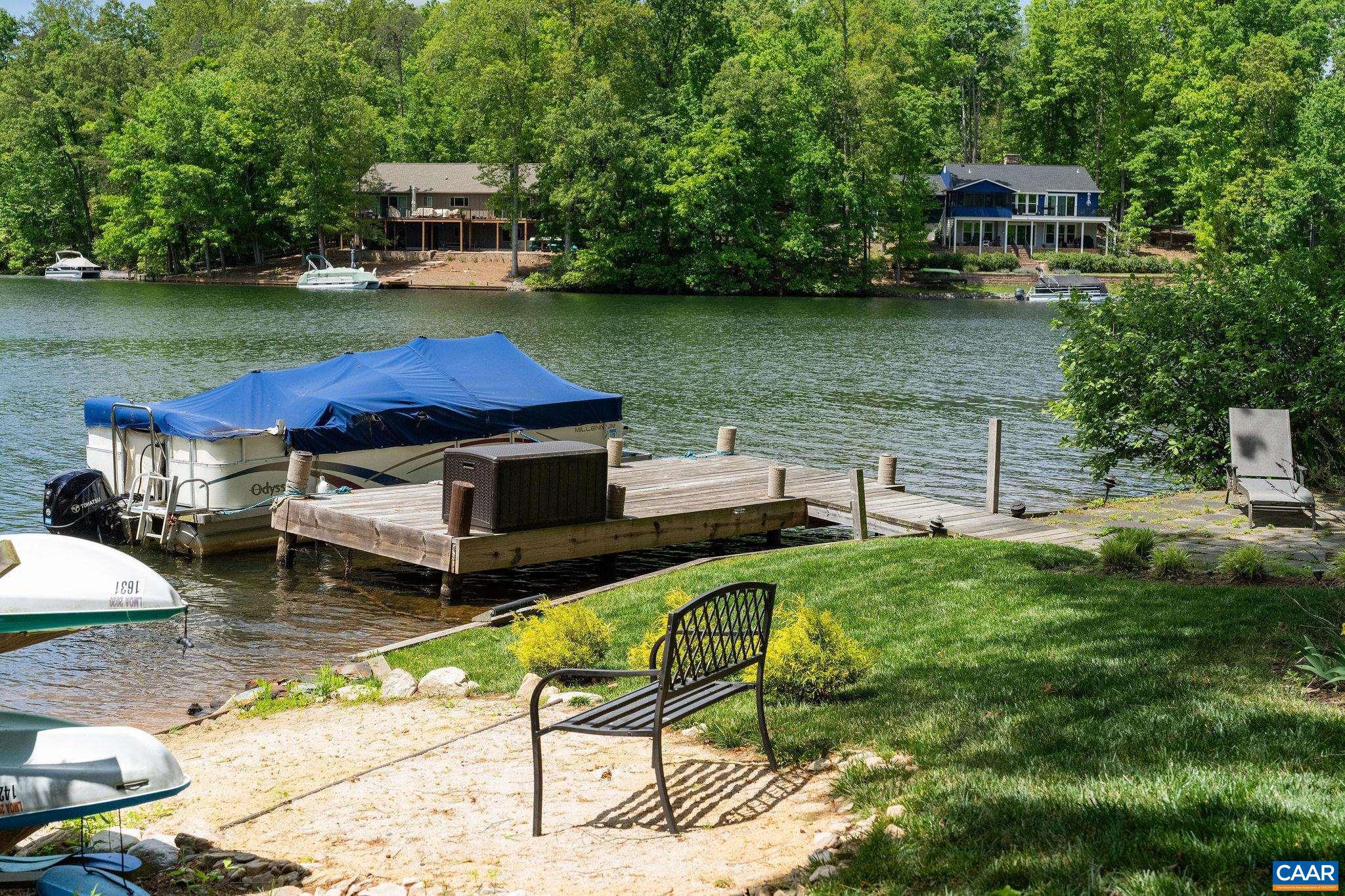 LAKE MONTICELLO - Residential