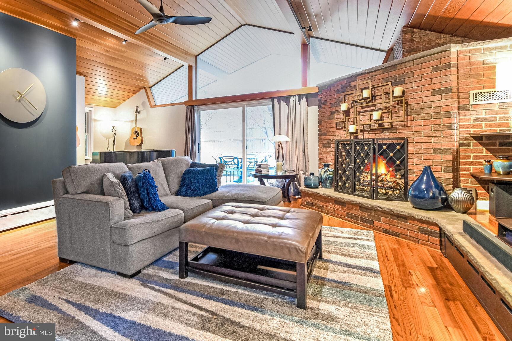 PT ROCKVILLE TWN RES 1 - Residential