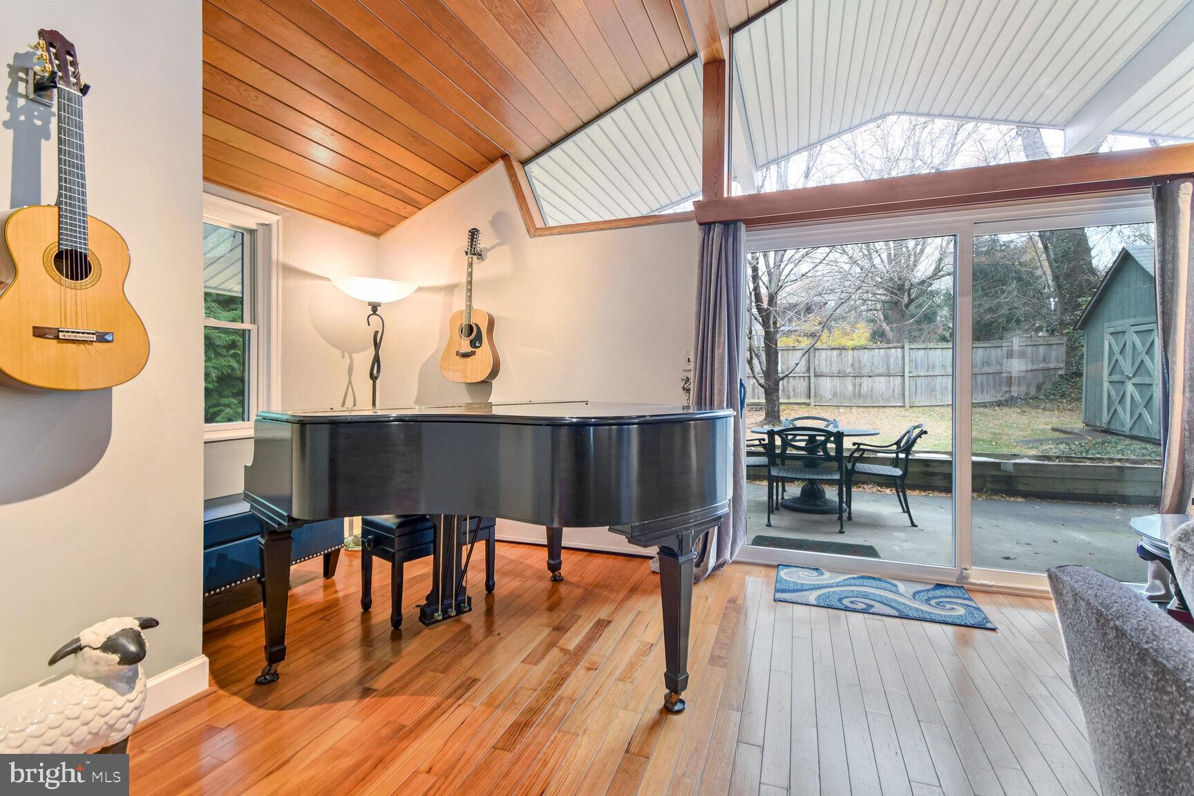 PT ROCKVILLE TWN RES 1 - Residential