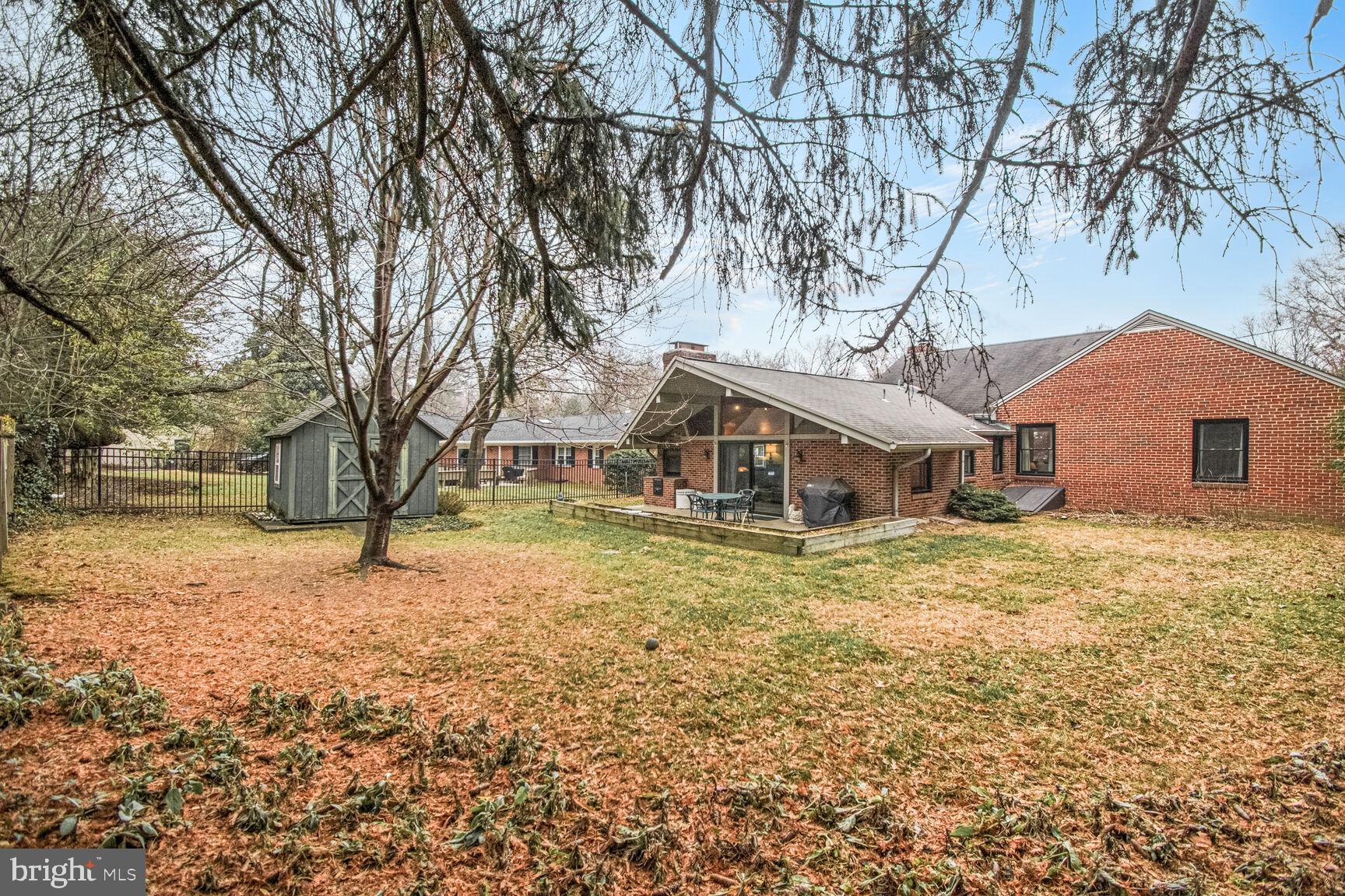 PT ROCKVILLE TWN RES 1 - Residential