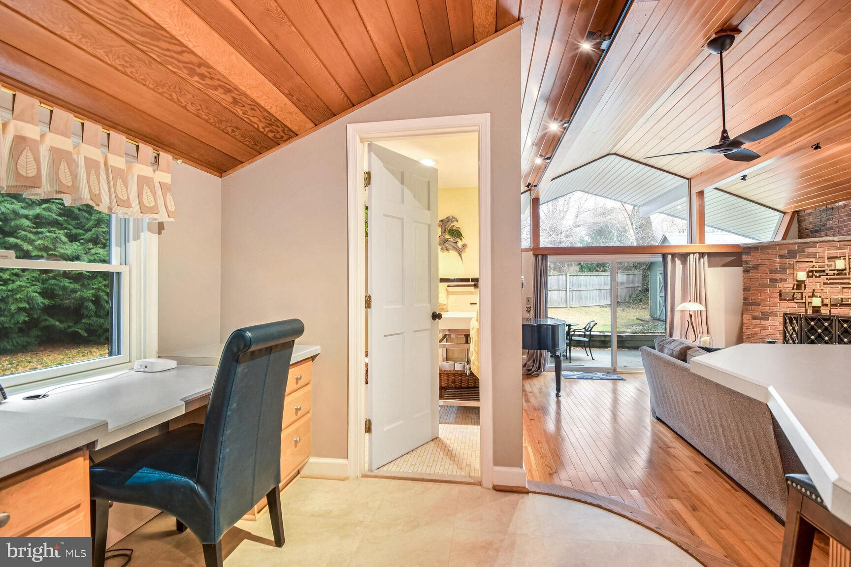 PT ROCKVILLE TWN RES 1 - Residential