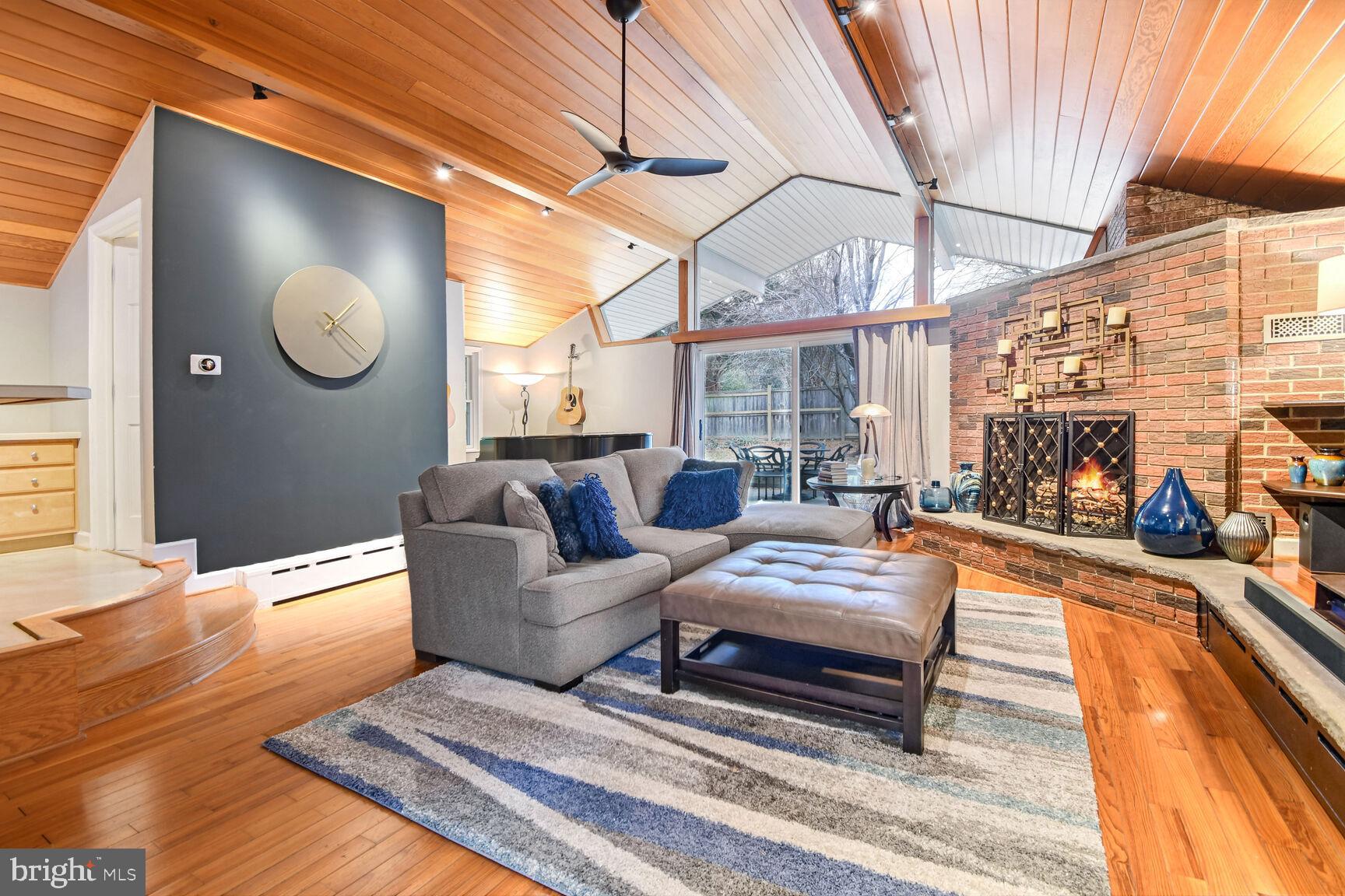 PT ROCKVILLE TWN RES 1 - Residential