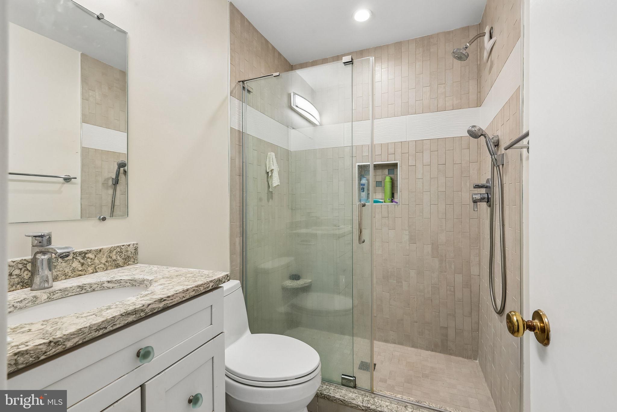 RESTON - Residential