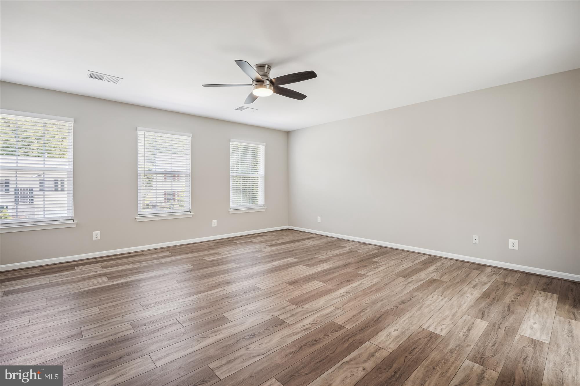 SOUTH BRIDGE - Residential Lease