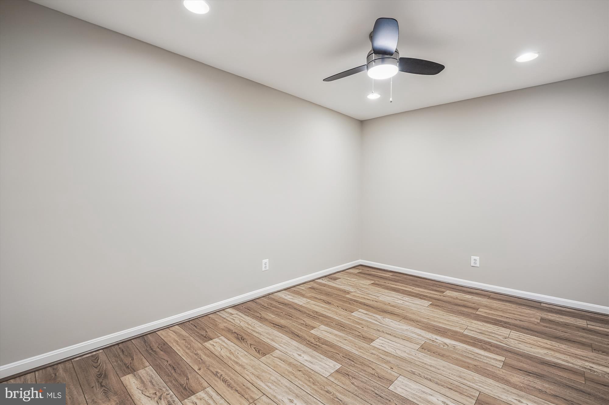 SOUTH BRIDGE - Residential Lease