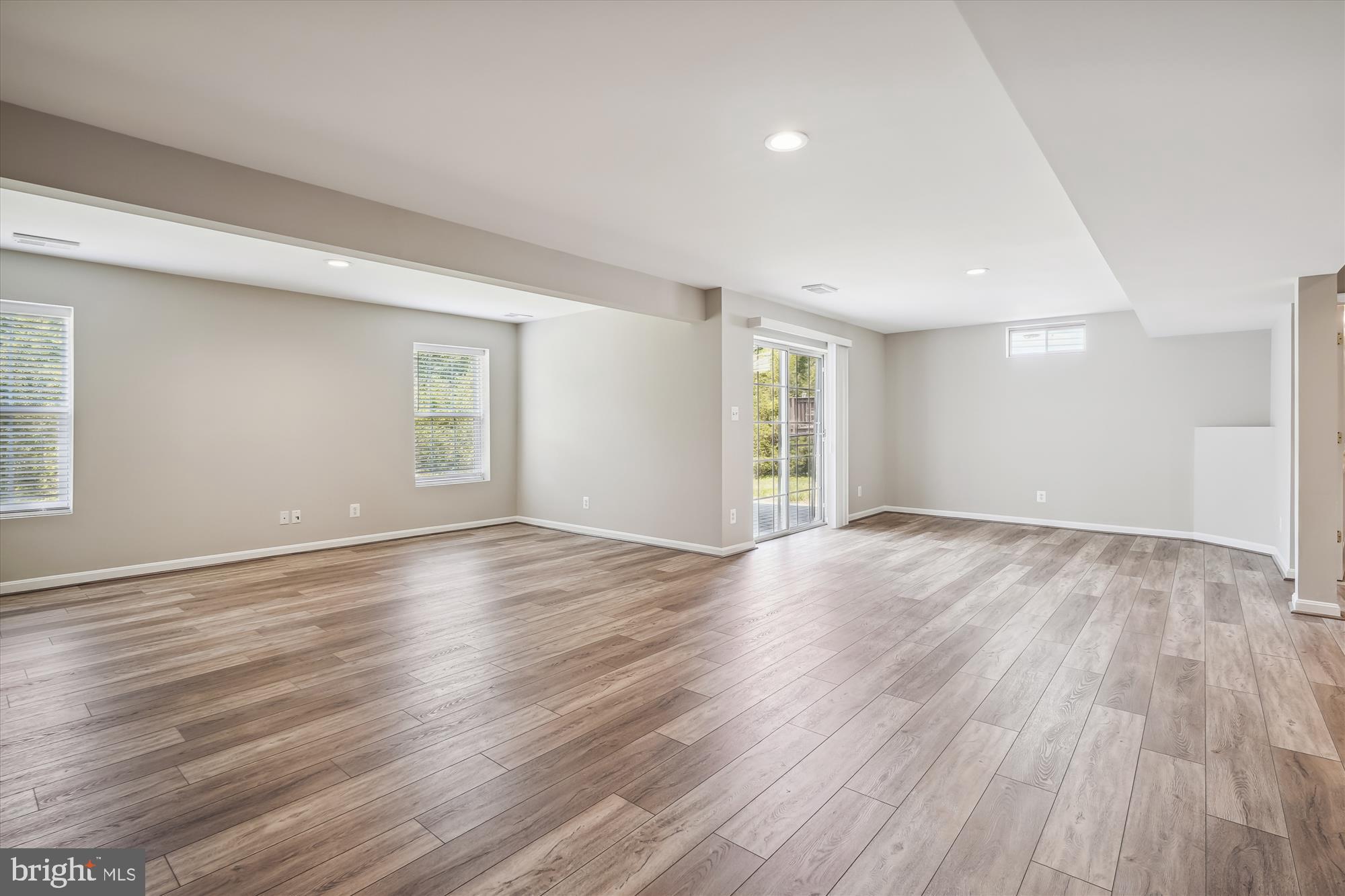 SOUTH BRIDGE - Residential Lease