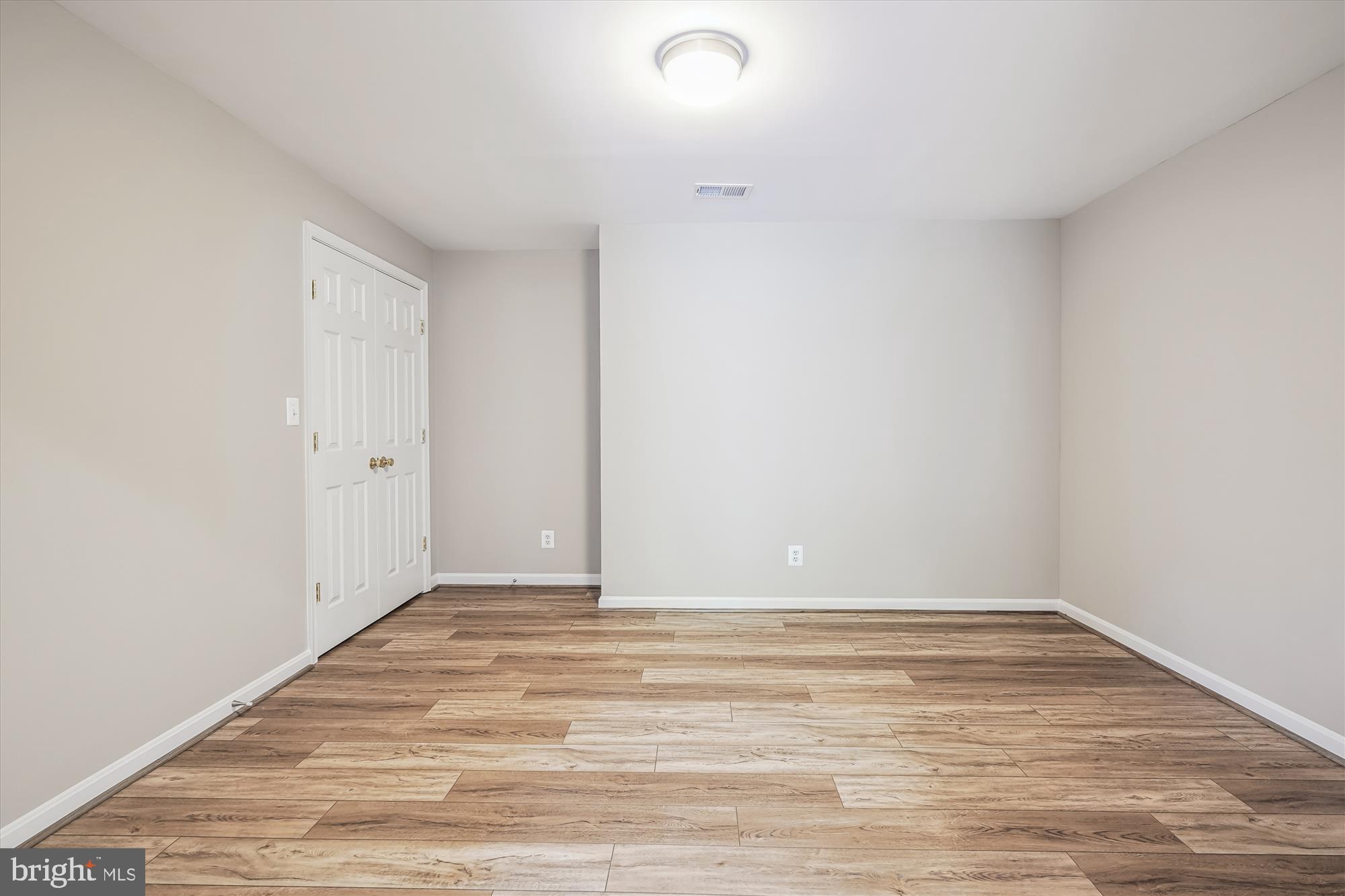 SOUTH BRIDGE - Residential Lease