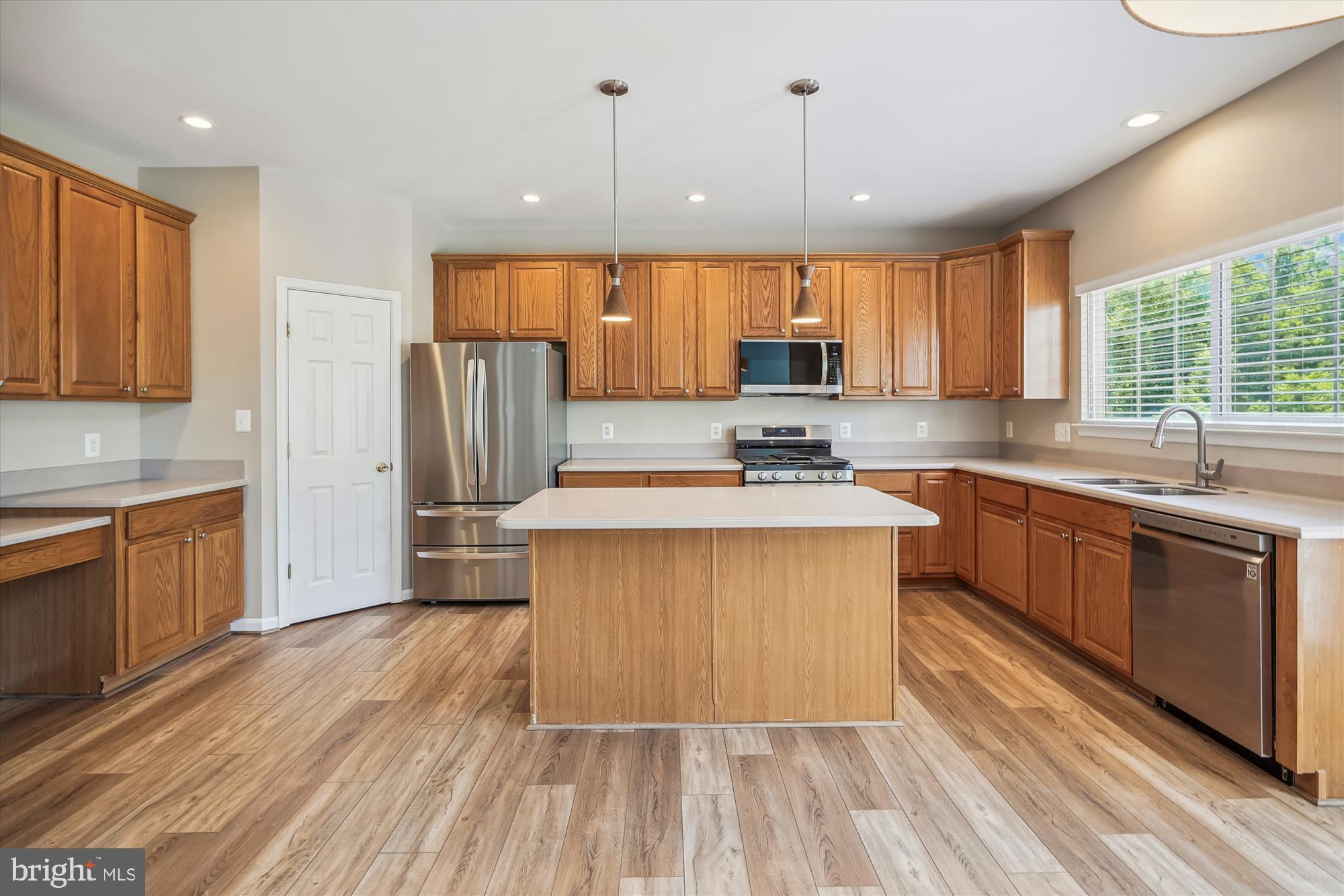 SOUTH BRIDGE - Residential Lease