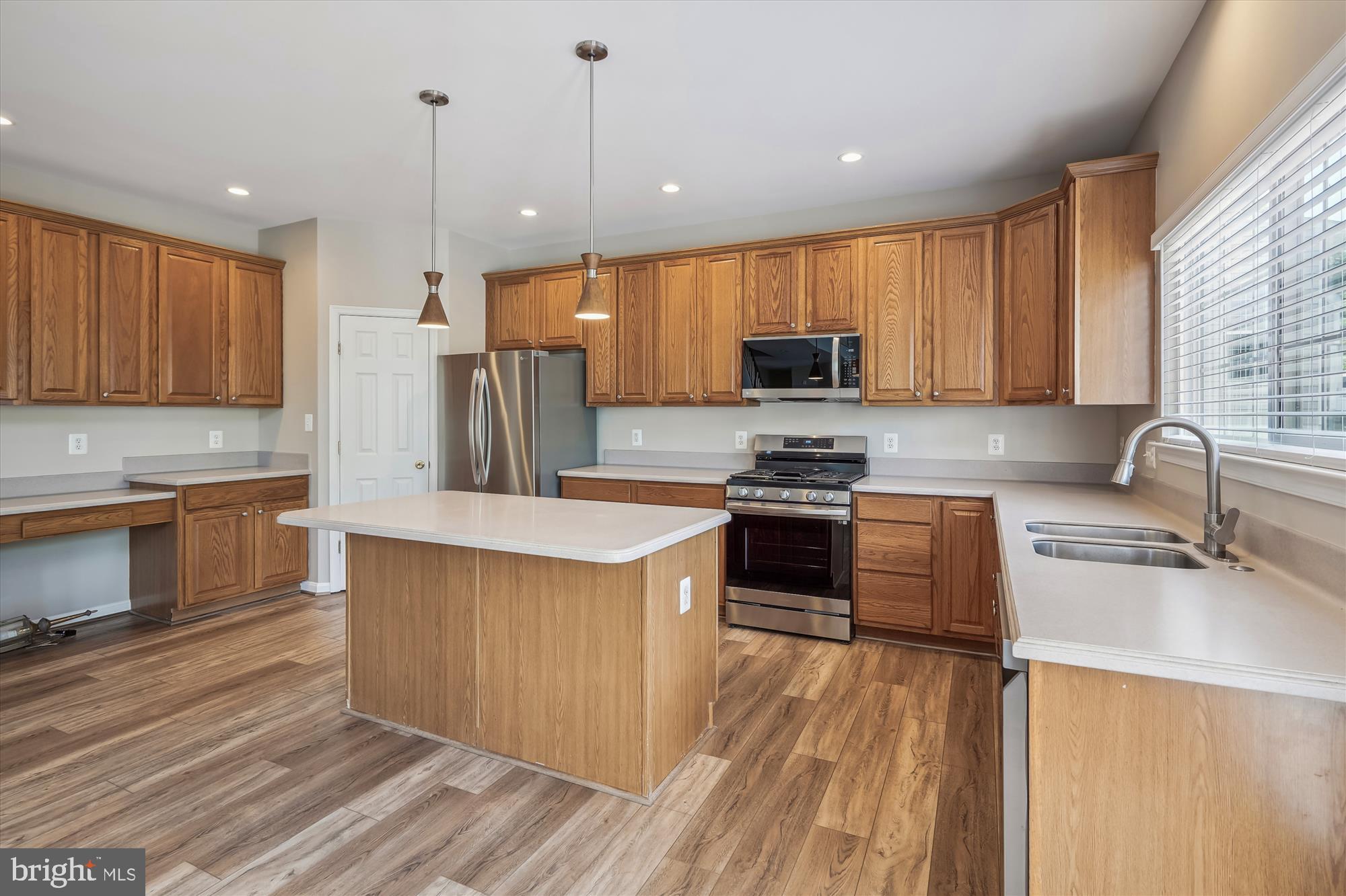 SOUTH BRIDGE - Residential Lease