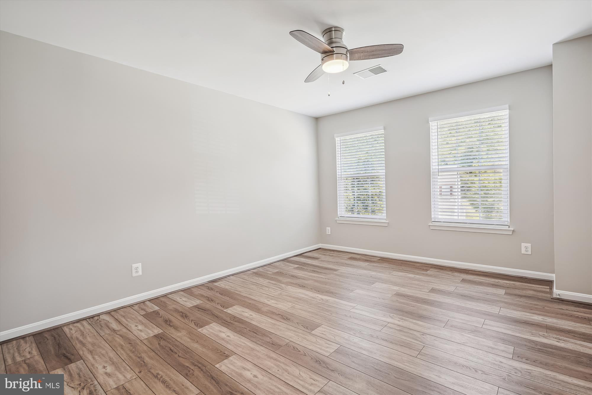 SOUTH BRIDGE - Residential Lease