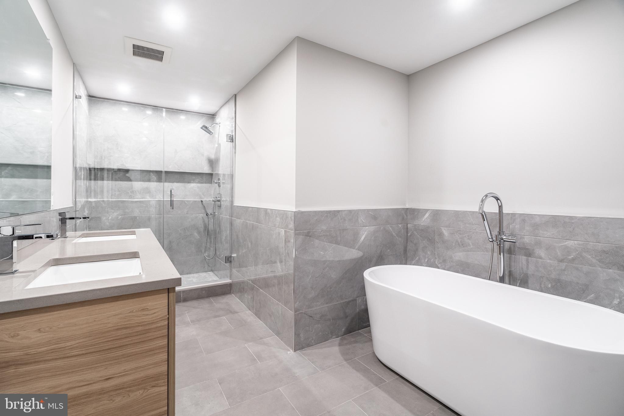 GRADUATE HOSPITAL - Residential Lease