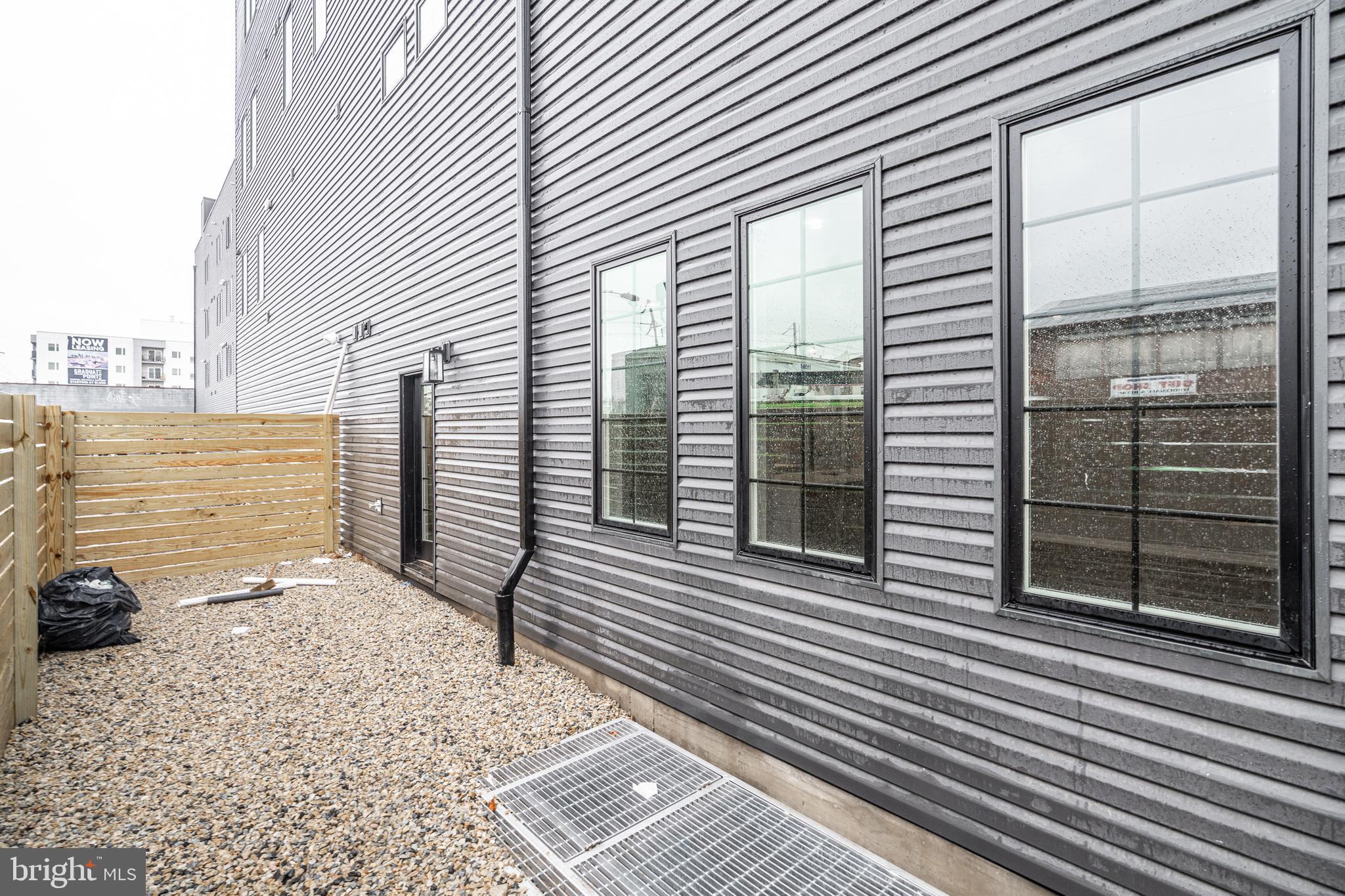 GRADUATE HOSPITAL - Residential Lease