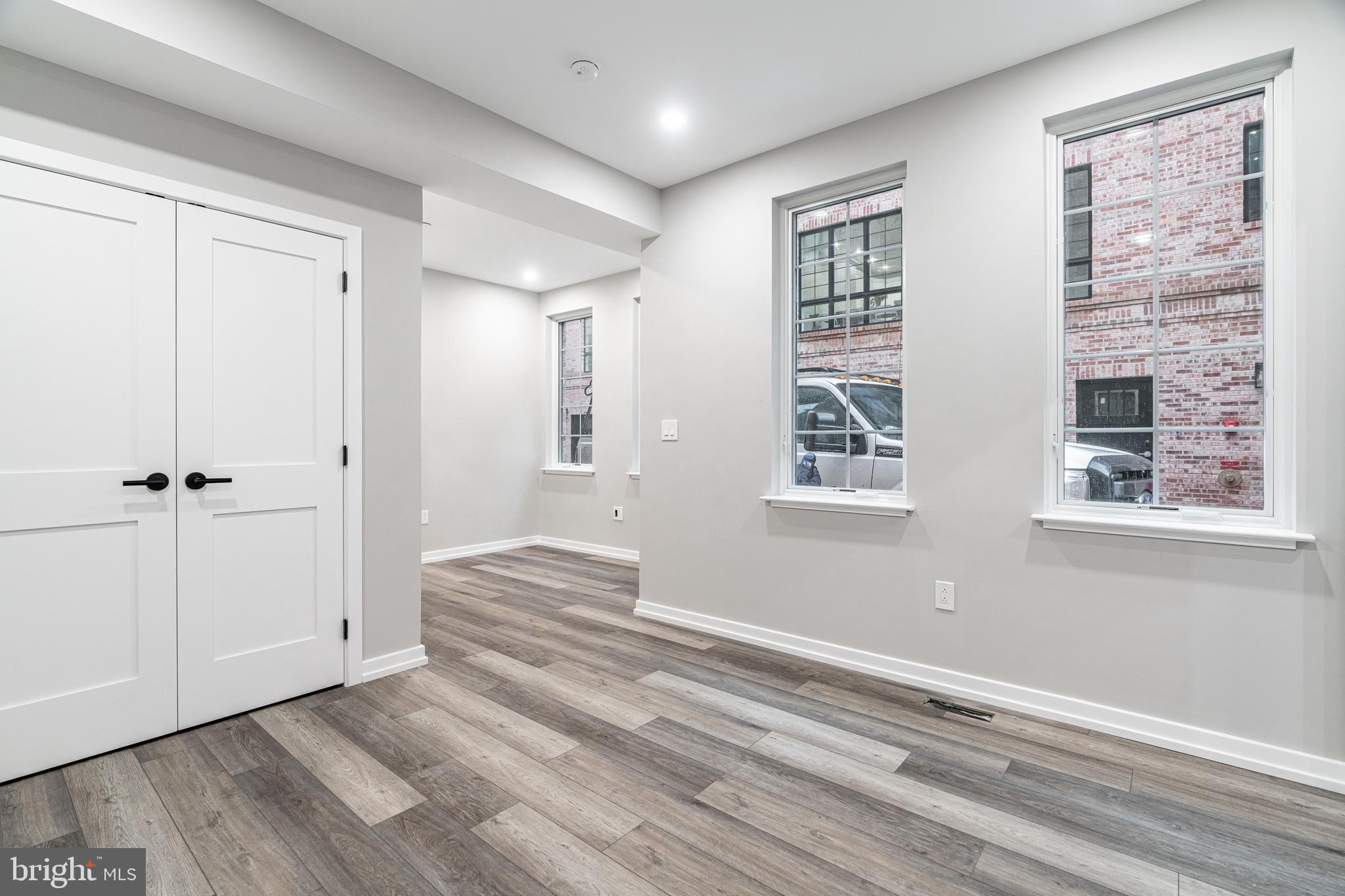 GRADUATE HOSPITAL - Residential Lease