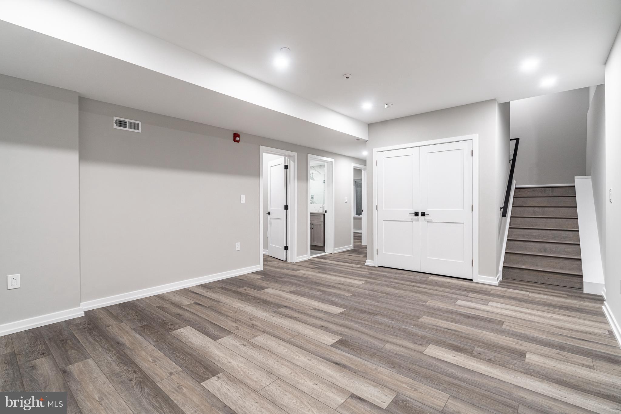 GRADUATE HOSPITAL - Residential Lease