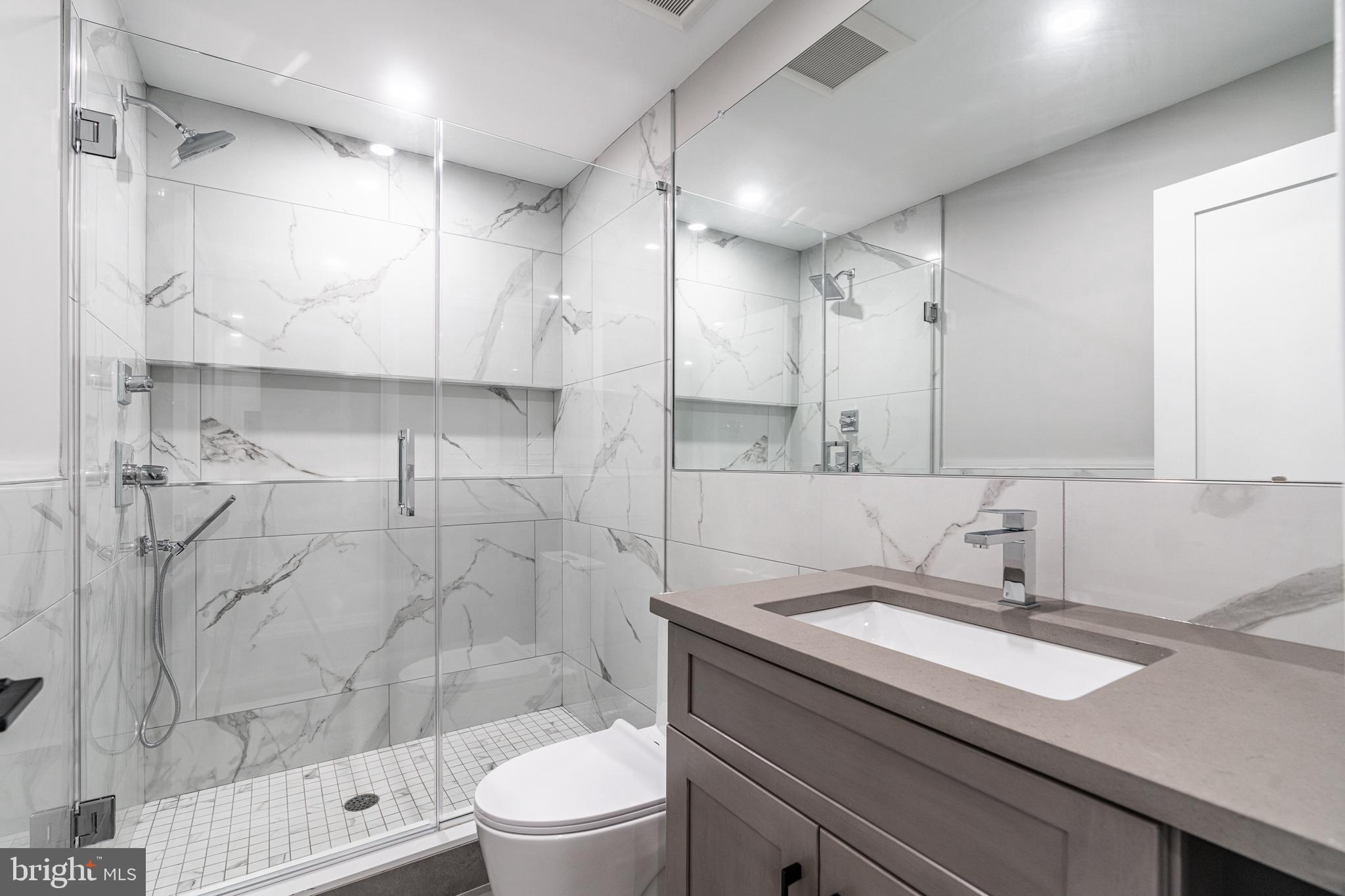 GRADUATE HOSPITAL - Residential Lease