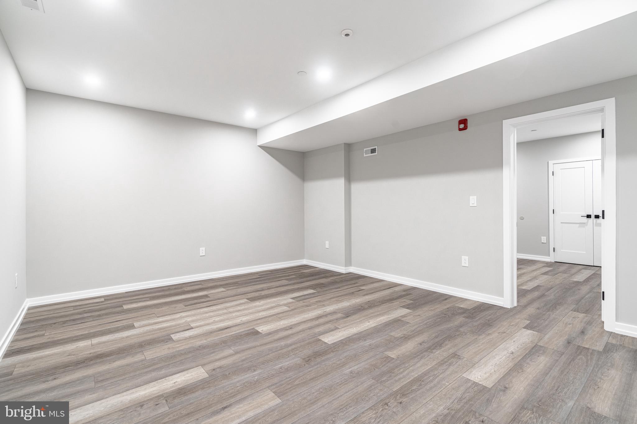 GRADUATE HOSPITAL - Residential Lease