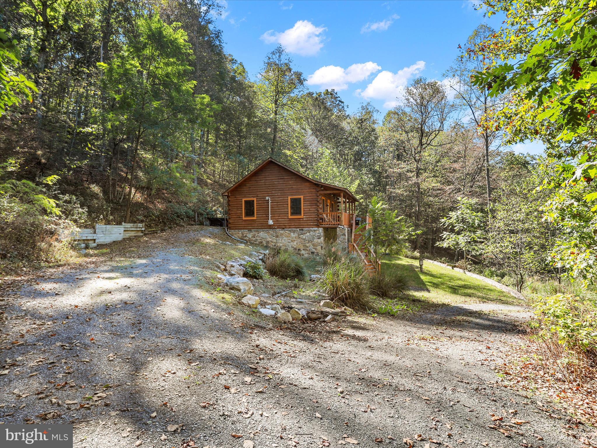 ROUSE MOUNTAIN - Residential