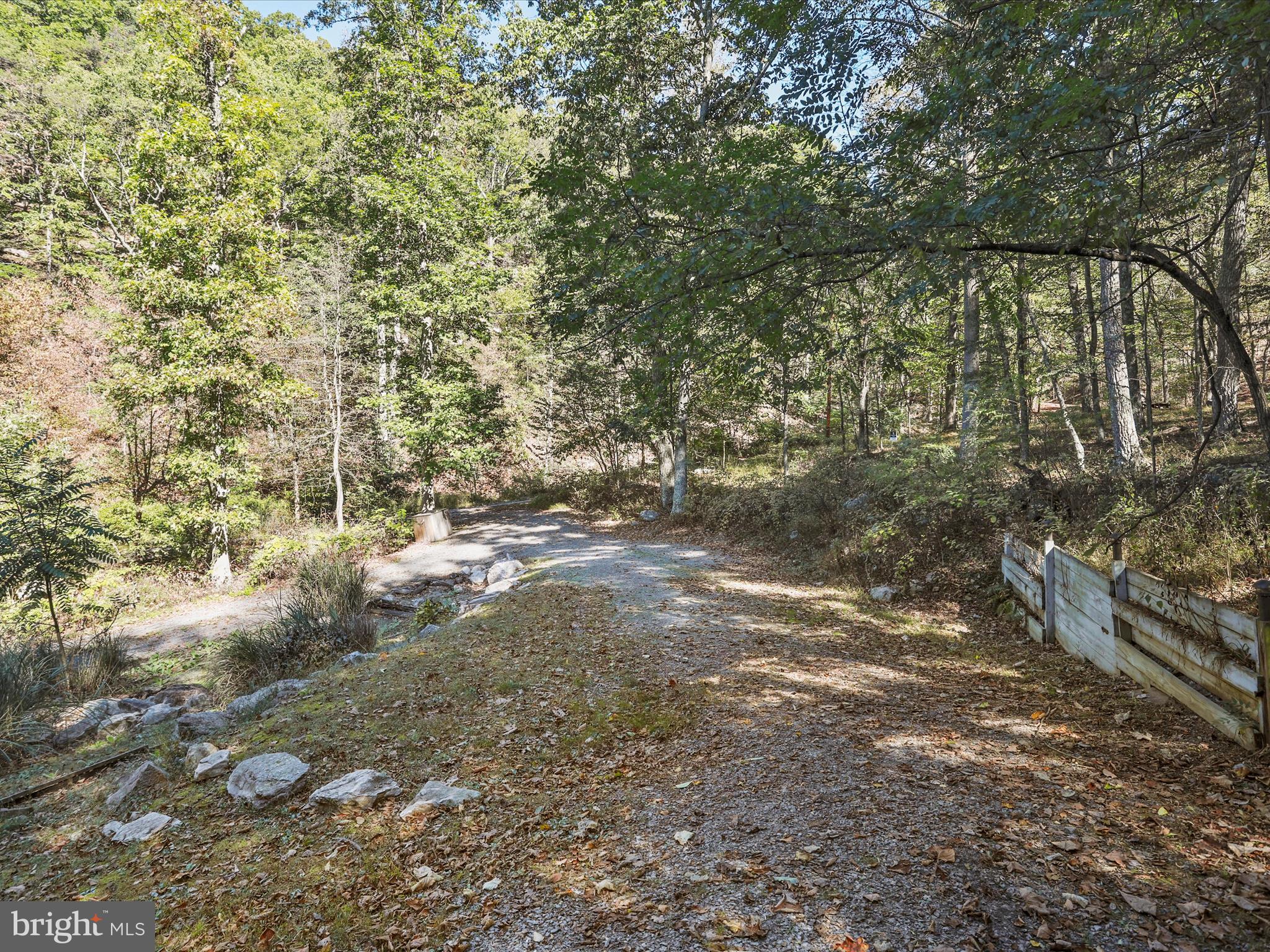 ROUSE MOUNTAIN - Residential